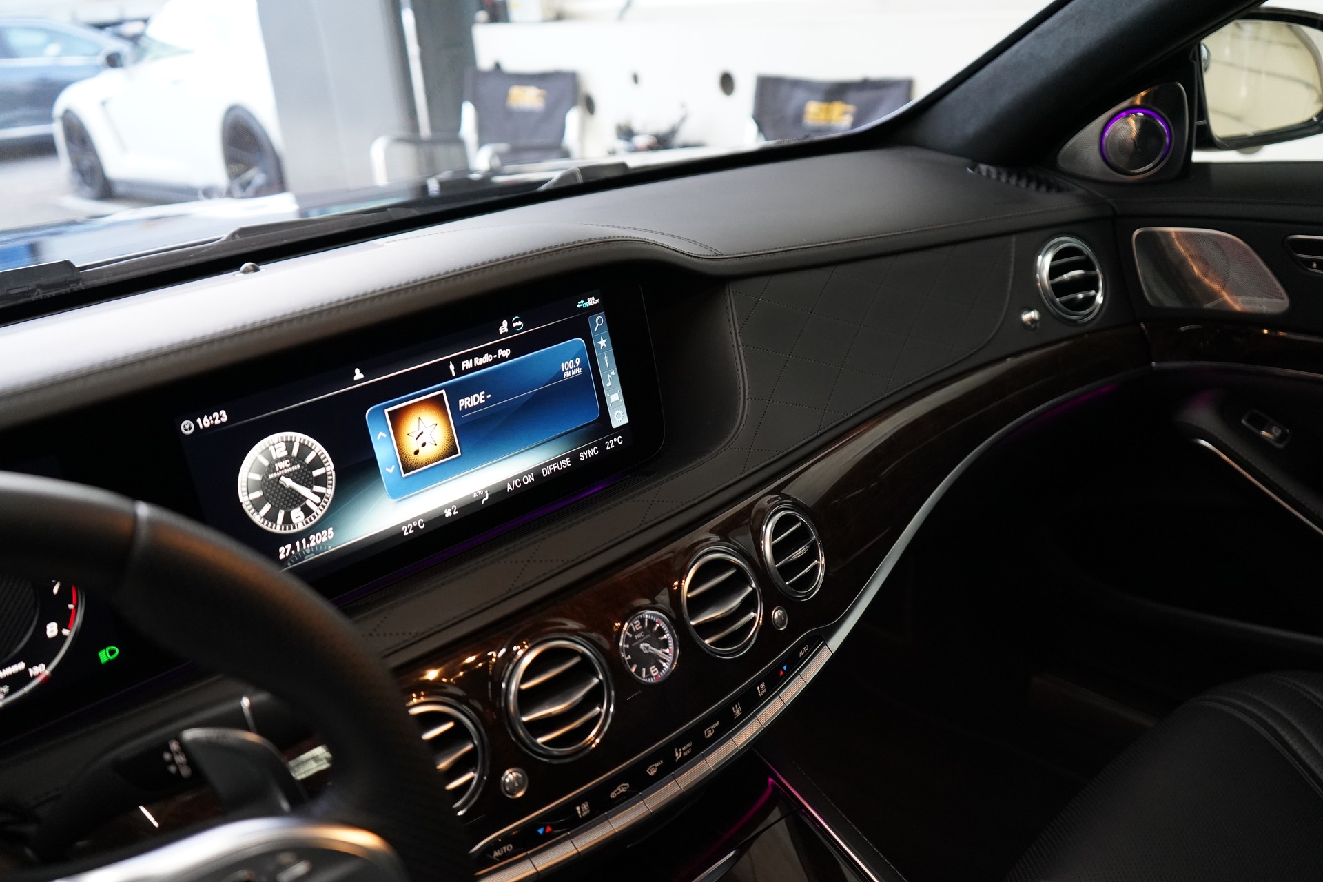 MERCEDES-BENZ S 63 AMG L 4Matic+ 9G-Tronic / Luxus ohne Ende ** - 14