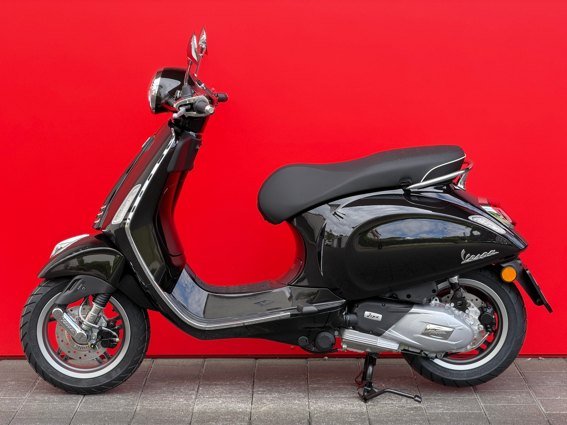 PIAGGIO Vespa 125 Primavera MY26 - 15