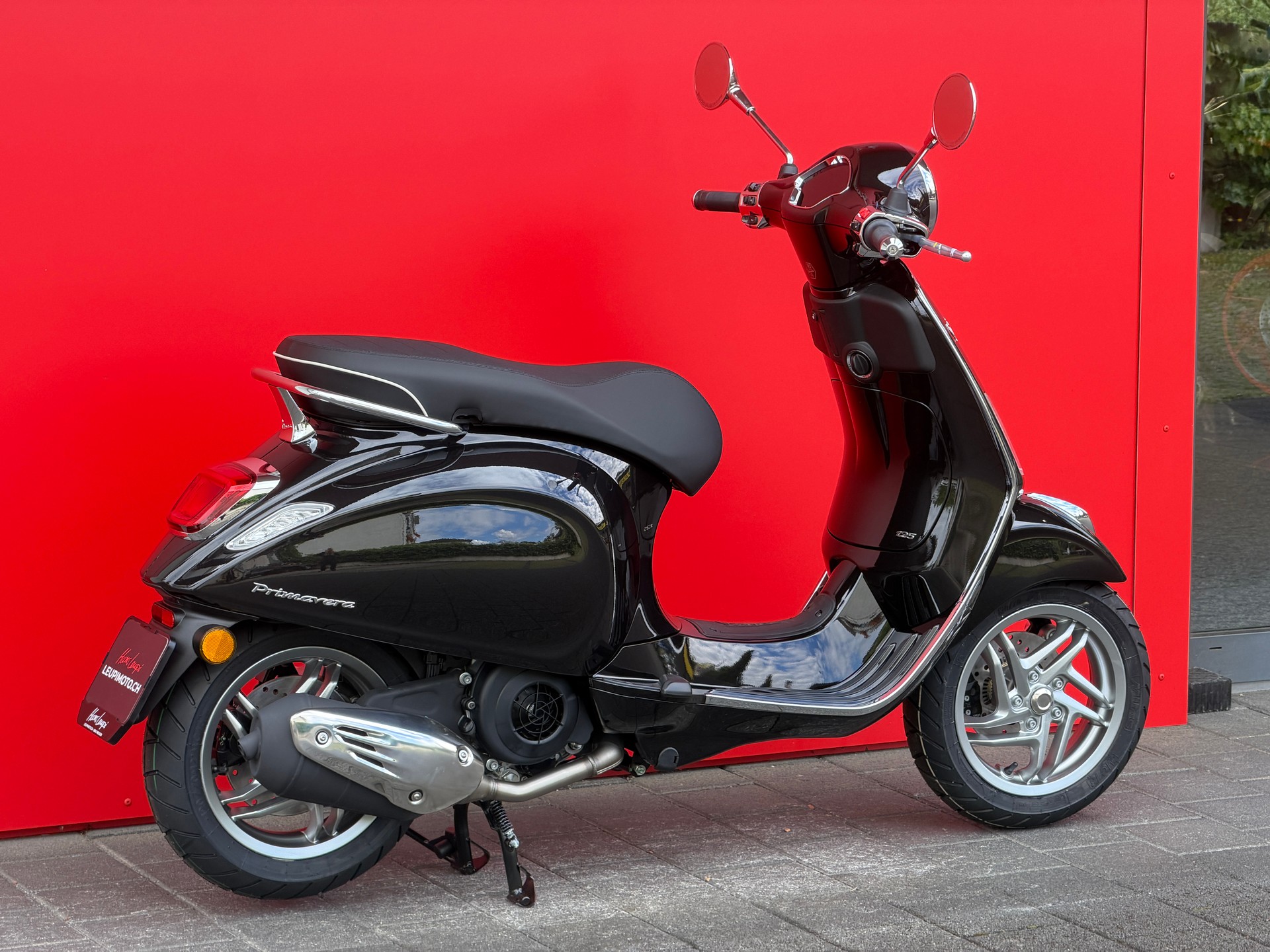 PIAGGIO Vespa 125 Primavera MY26 - 13
