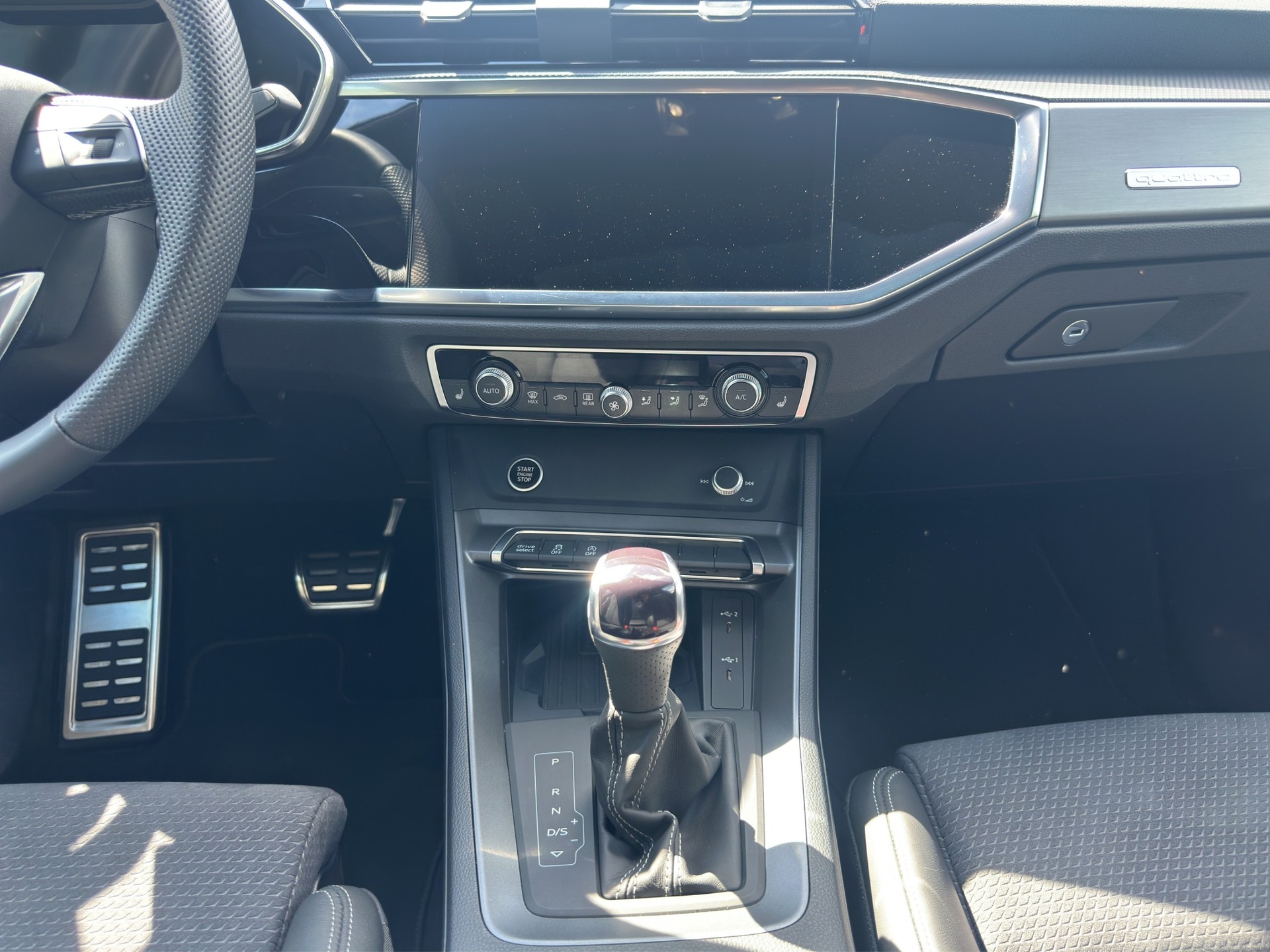 AUDI Q3 40 TFSI S line quattro S-tronic - 14