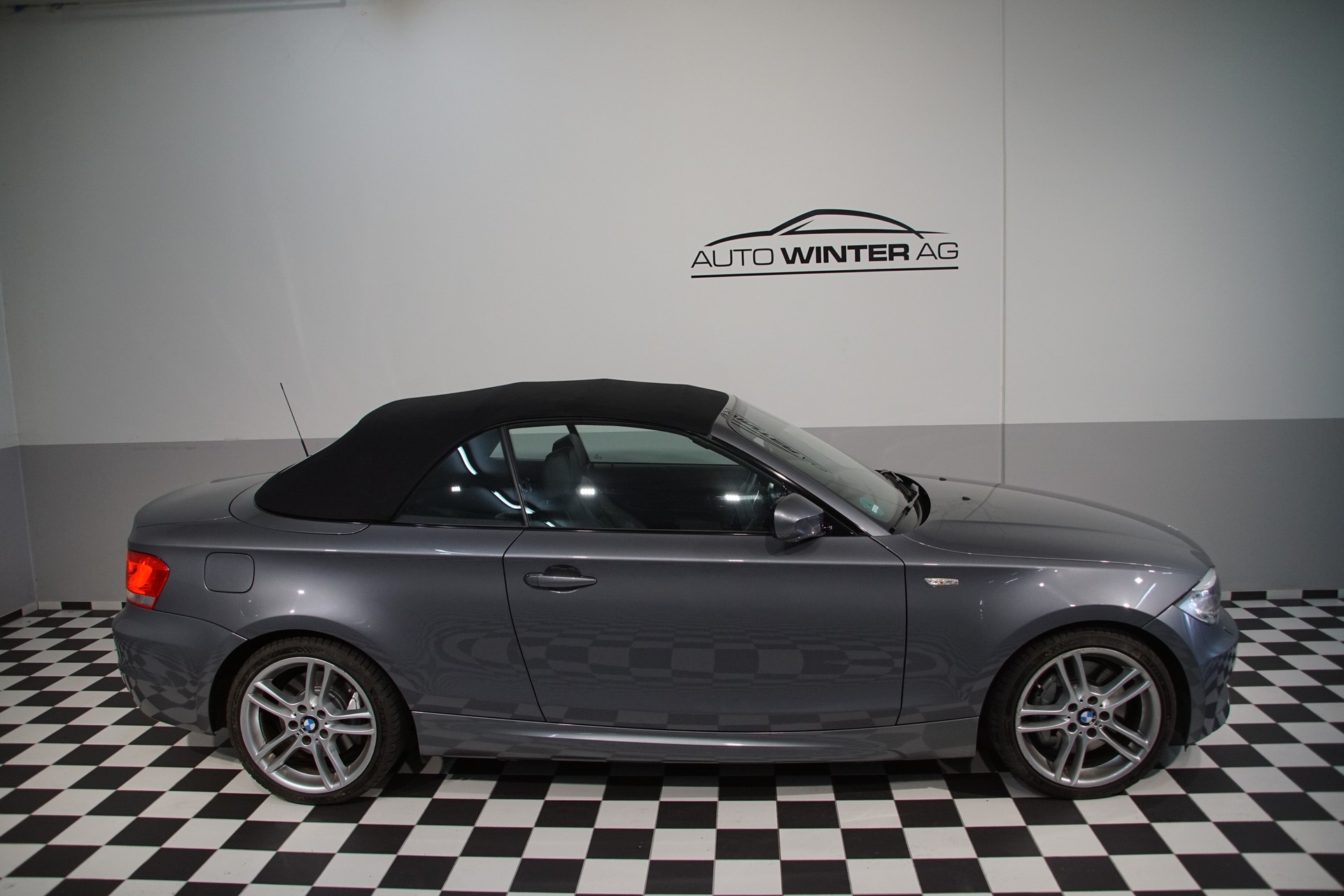 BMW 135i Cabrio DSG - 14