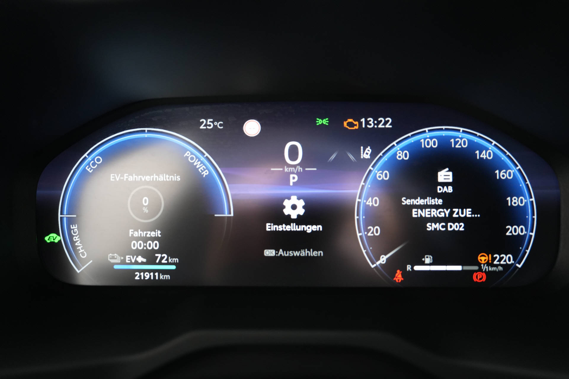 TOYOTA RAV-4 2.5 Plug-In-Hybrid Platinum - 10