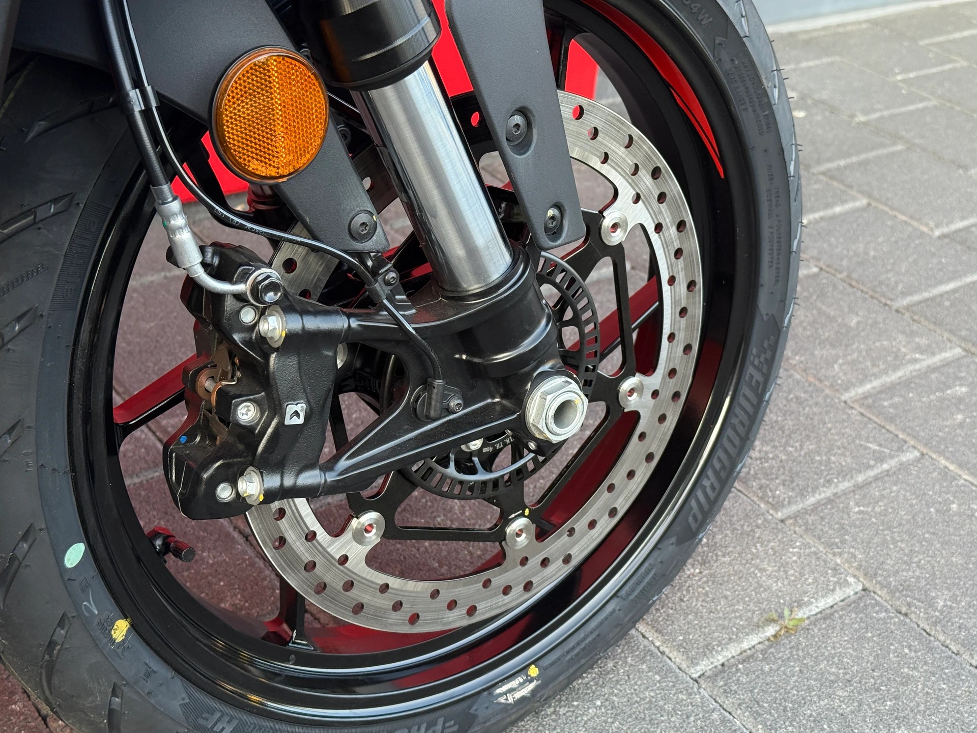 APRILIA Tuono 457 - 14
