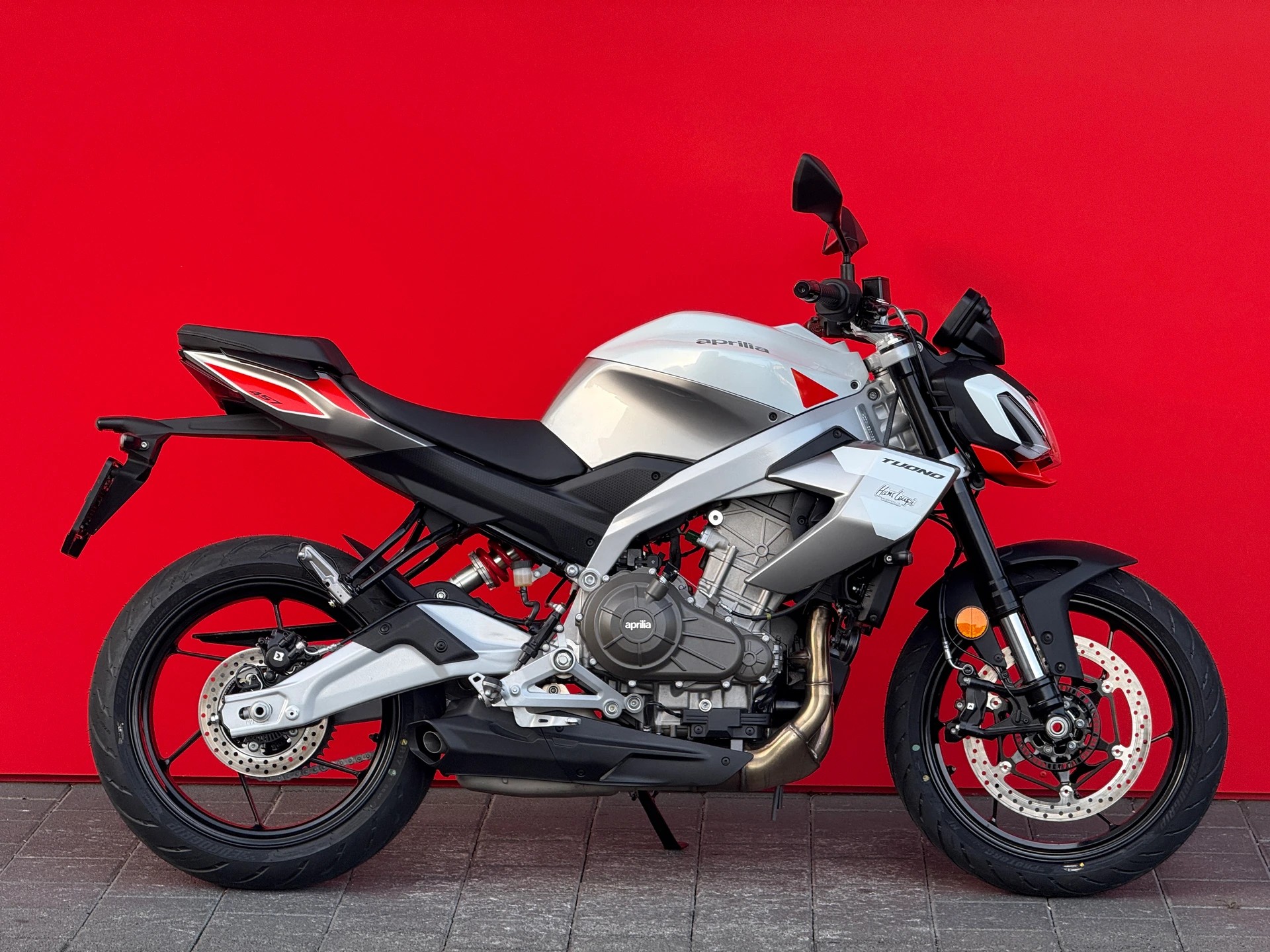 APRILIA Tuono 457 - 1