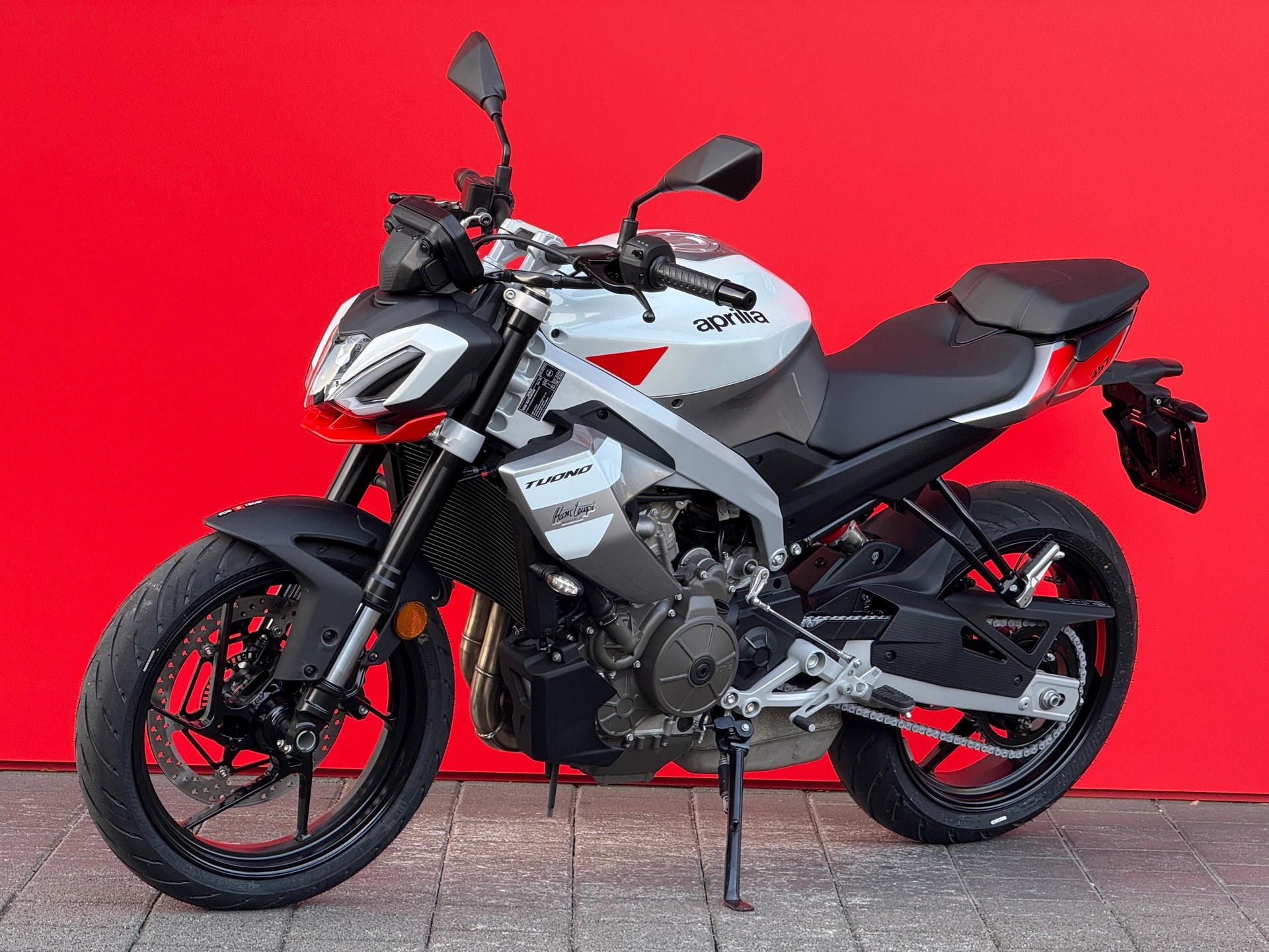 APRILIA Tuono 457 - 16