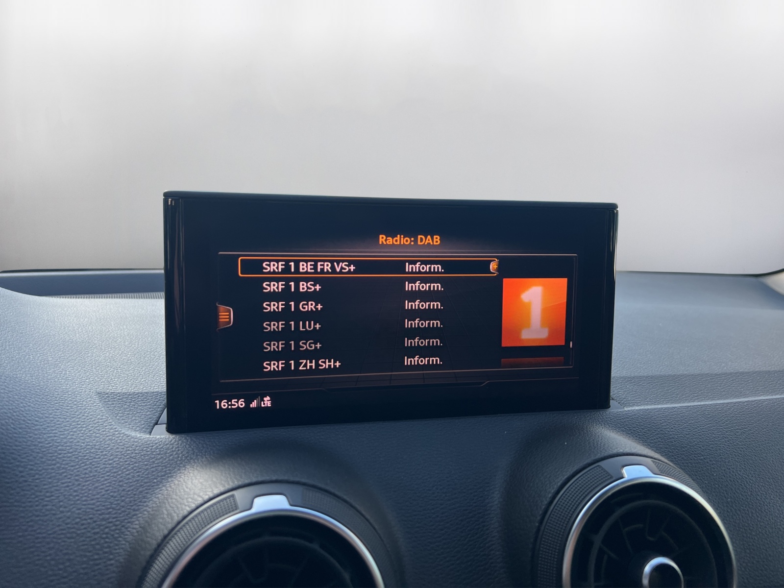 AUDI Q2 35 TFSI Sport S-tronic - 13