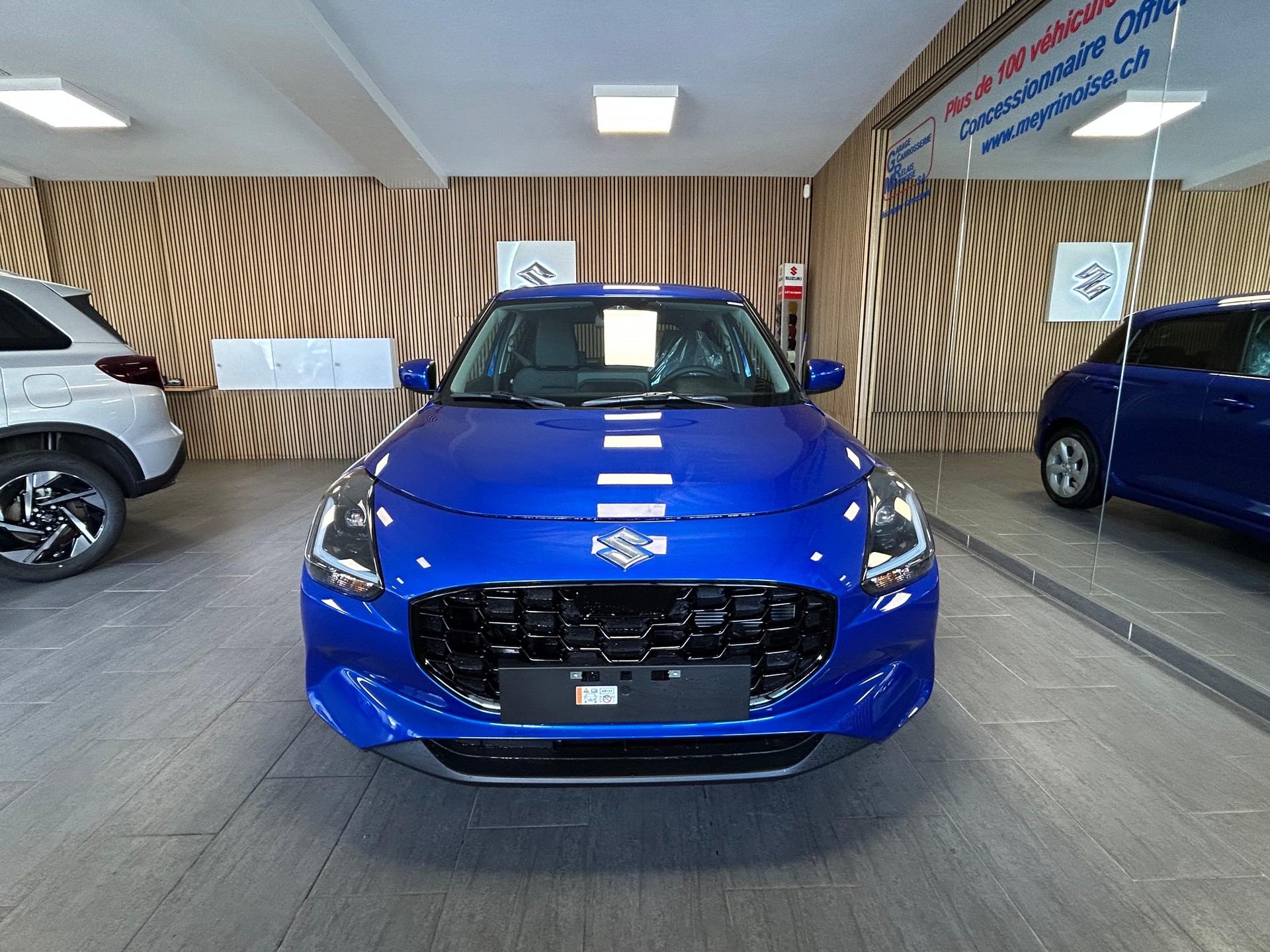 SUZUKI Swift 1.2 Sakura Hybrid - 3