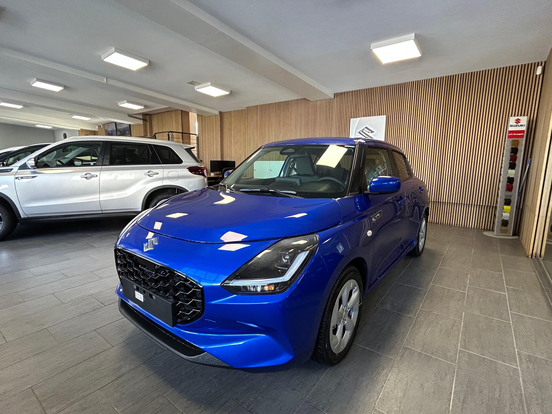 SUZUKI Swift 1.2 Sakura Hybrid - 4