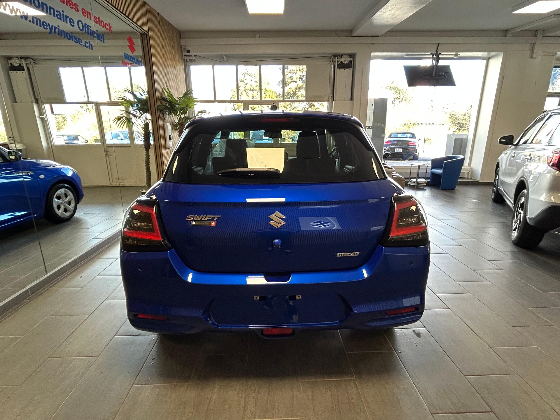 SUZUKI Swift 1.2 Sakura Hybrid - 6