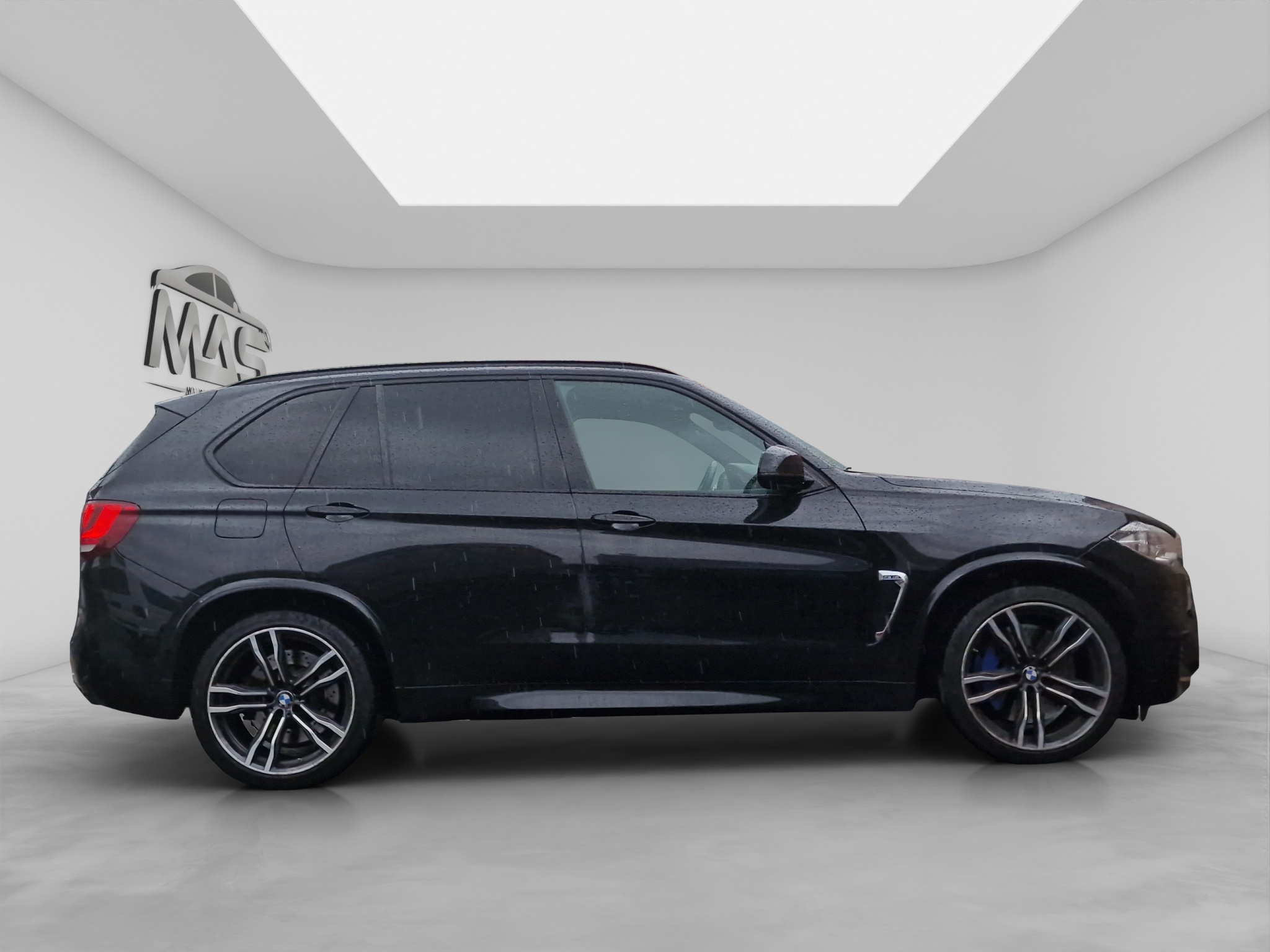 BMW X5M 7