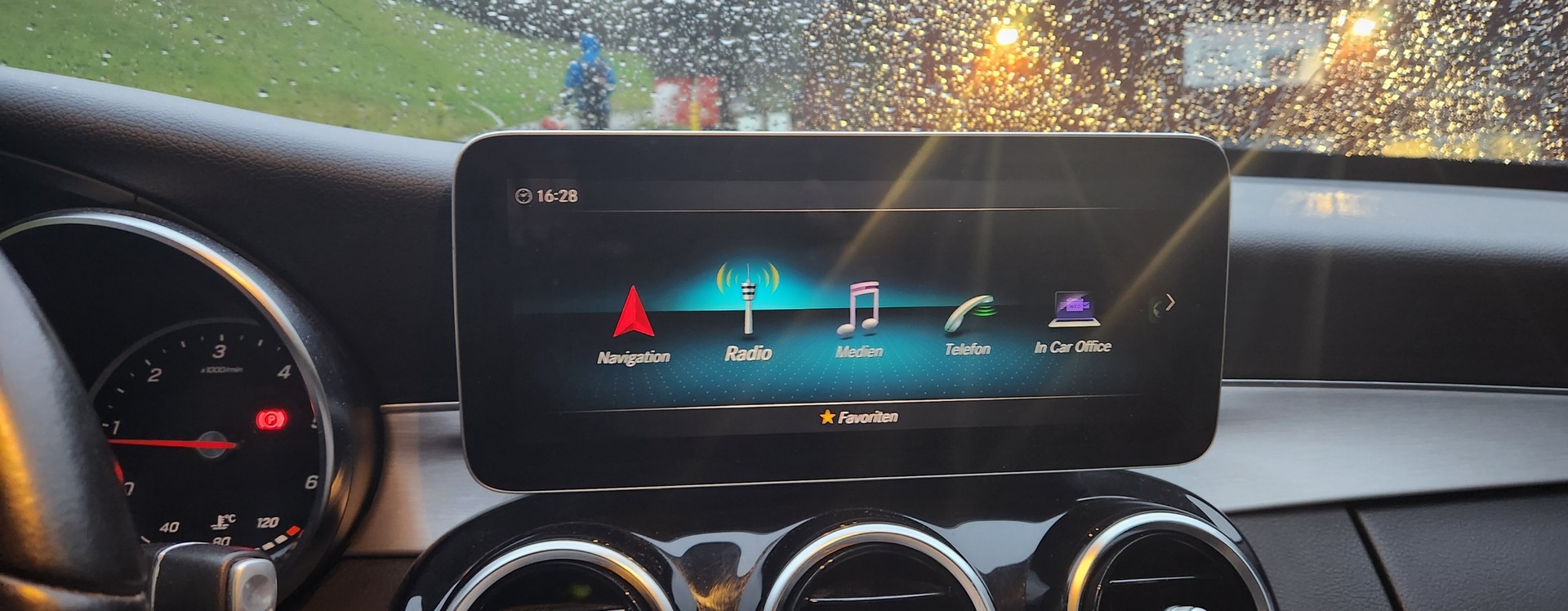 MERCEDES-BENZ C 300 d Avantgarde - 8