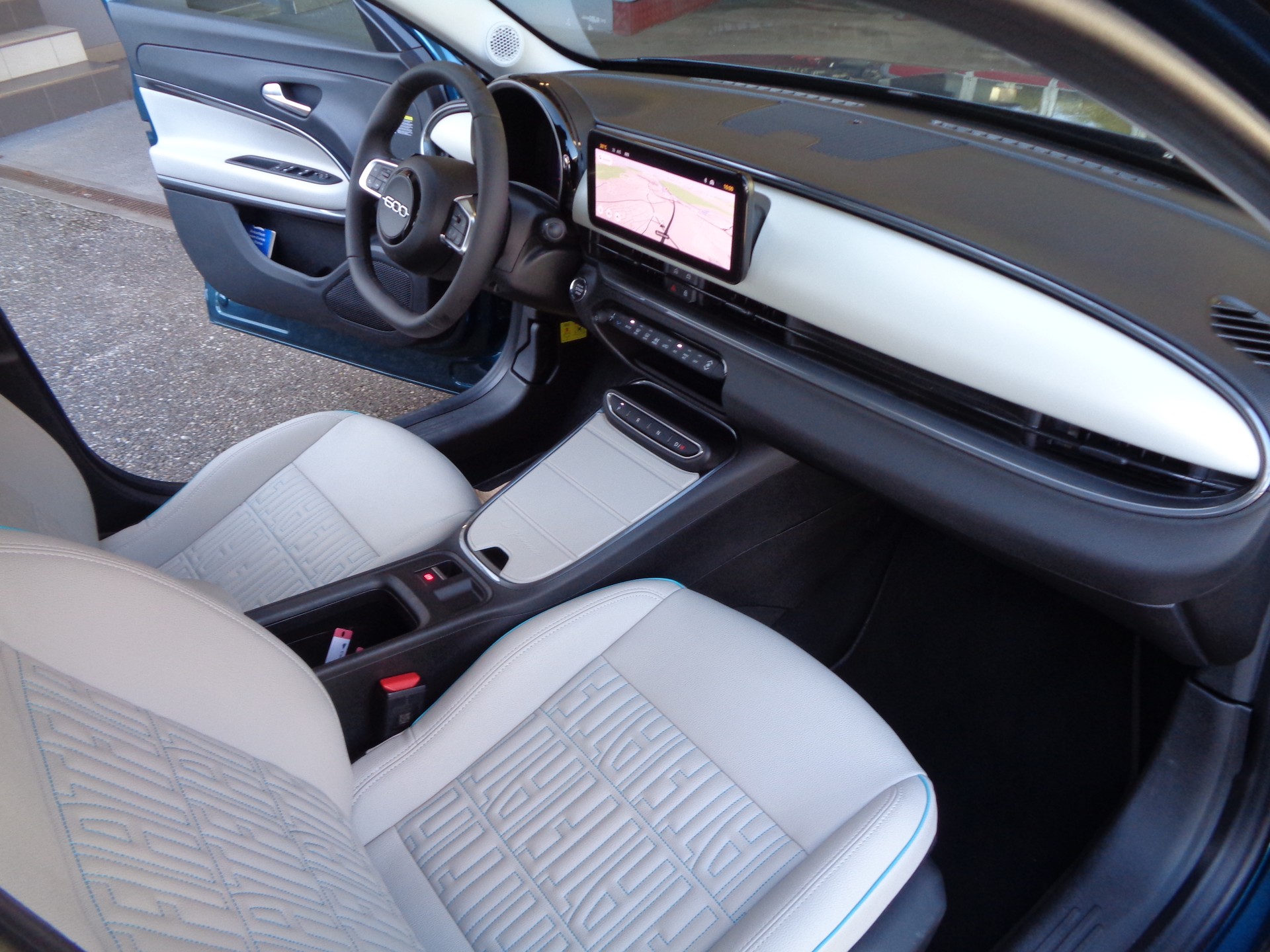 FIAT 600h MildHybrid La Prima - 9