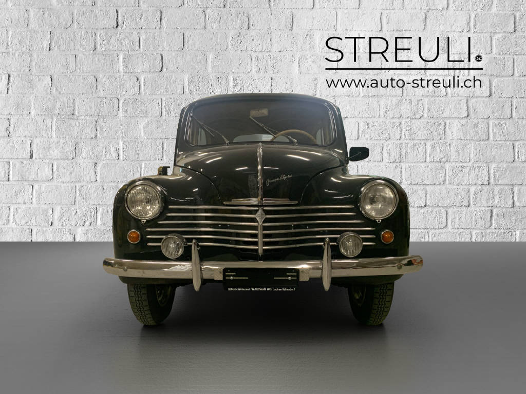 RENAULT 4 CV R 1060 - 2