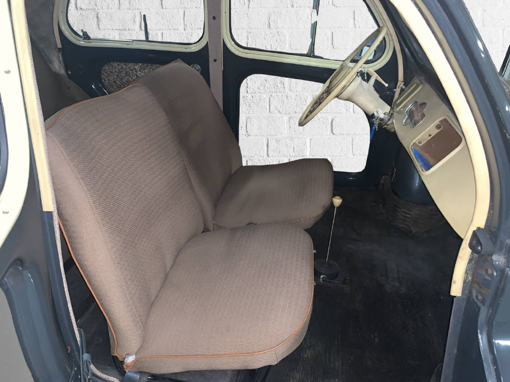 RENAULT 4 CV R 1060 - 12