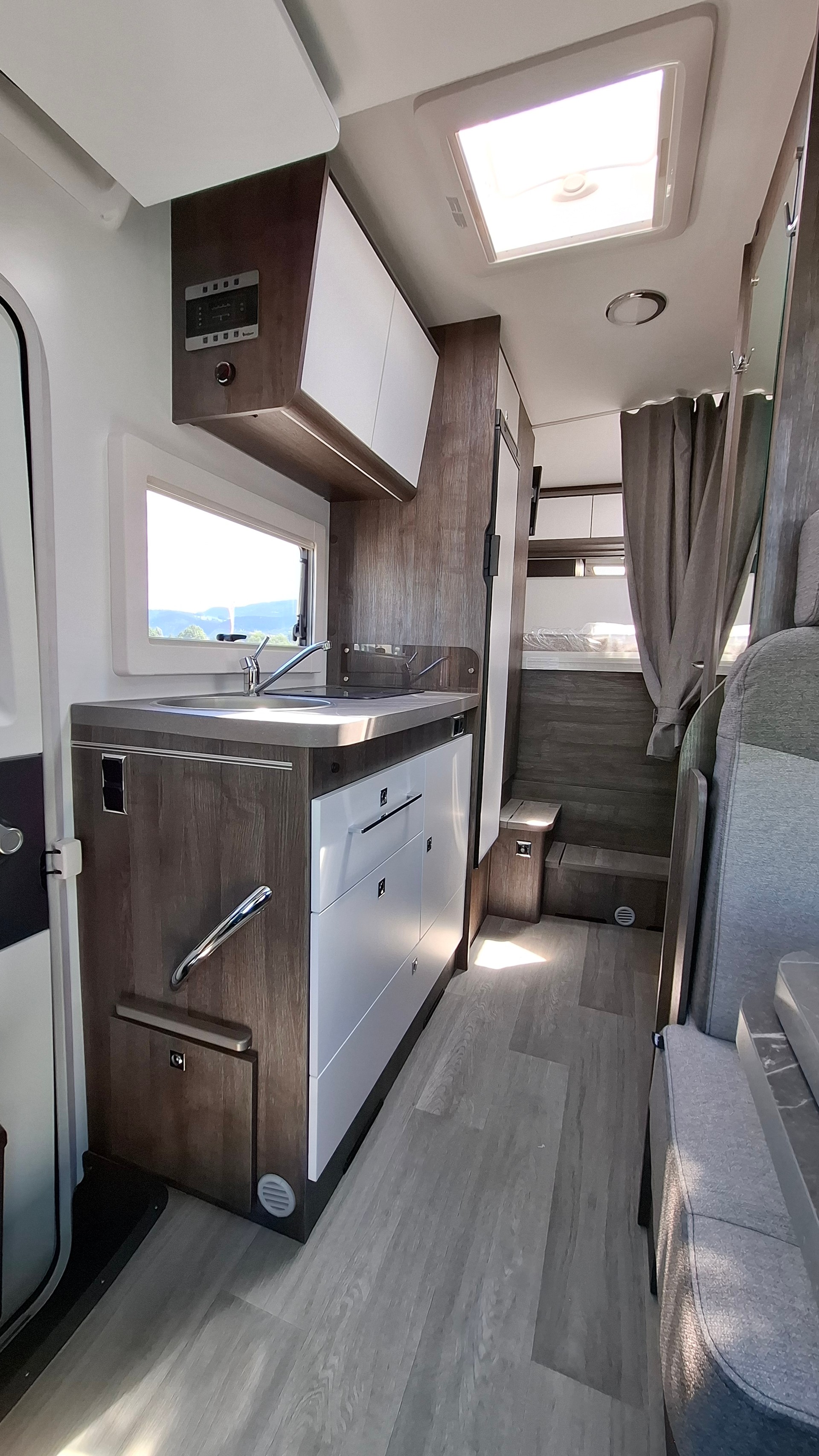 BENIMAR Tessoro 440 concept UP - 5