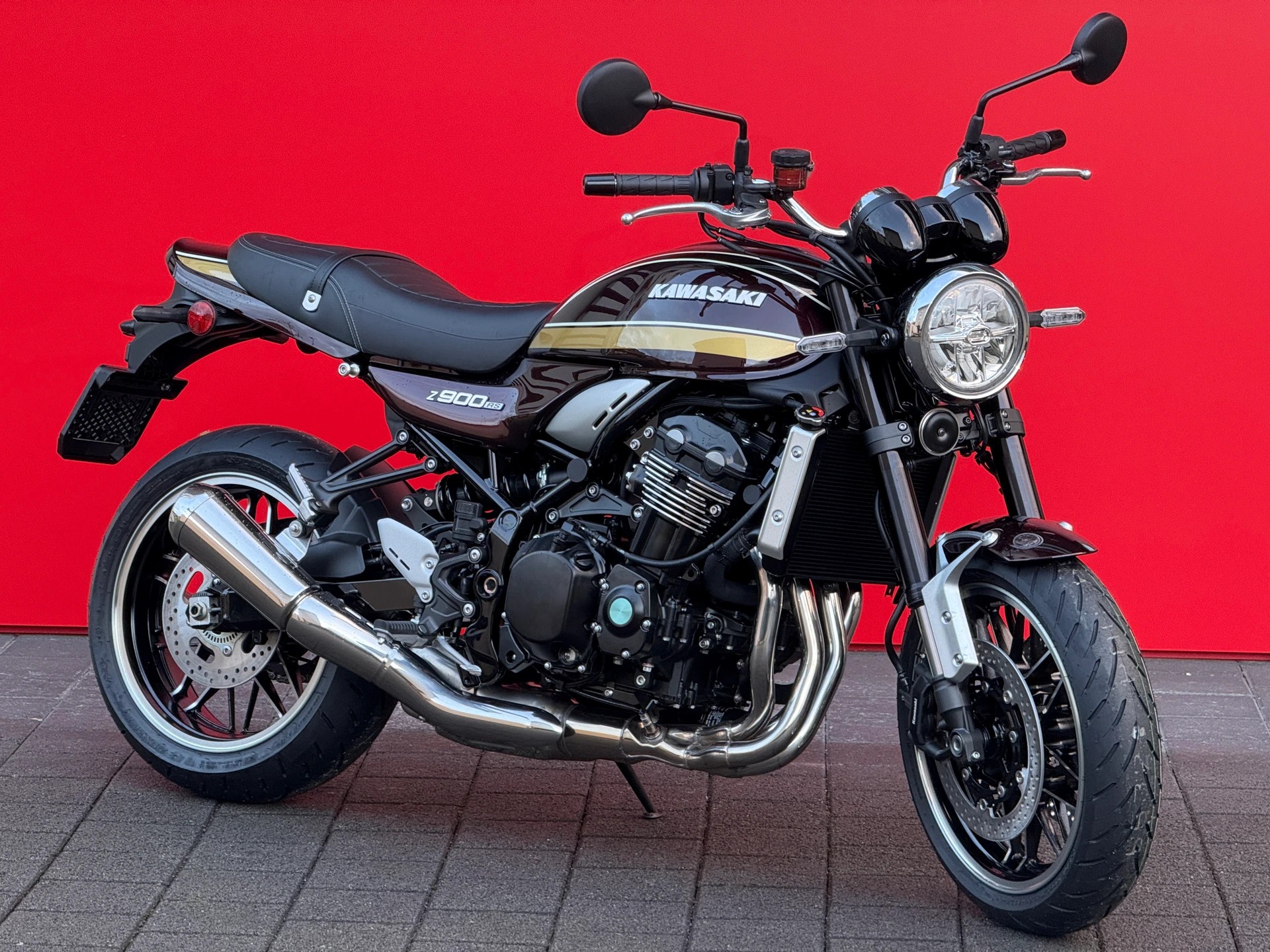 KAWASAKI Z 900 RS - 8