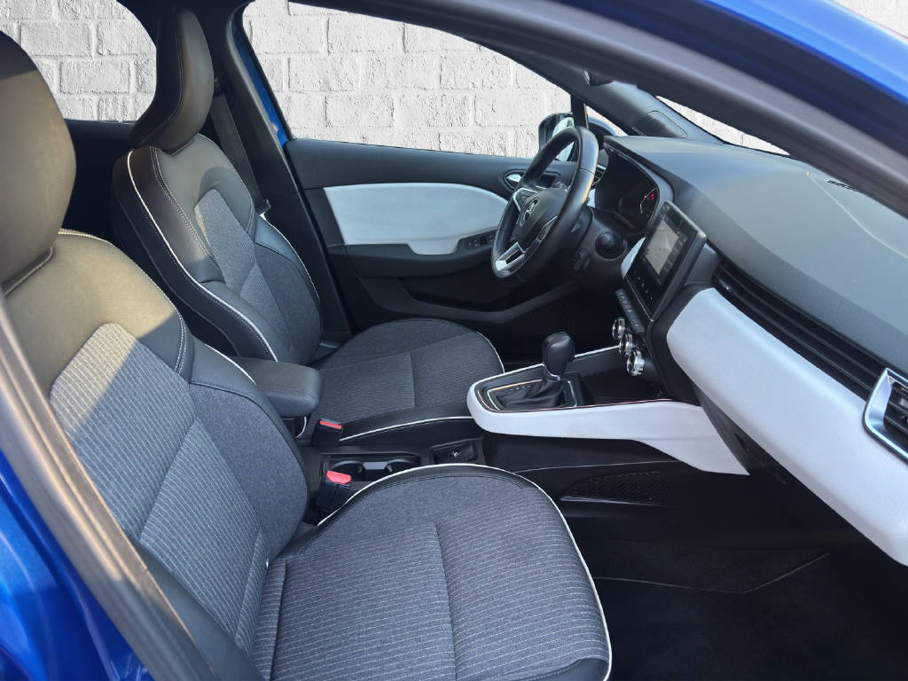 RENAULT Clio 1.0 TCe techno CVT - 8