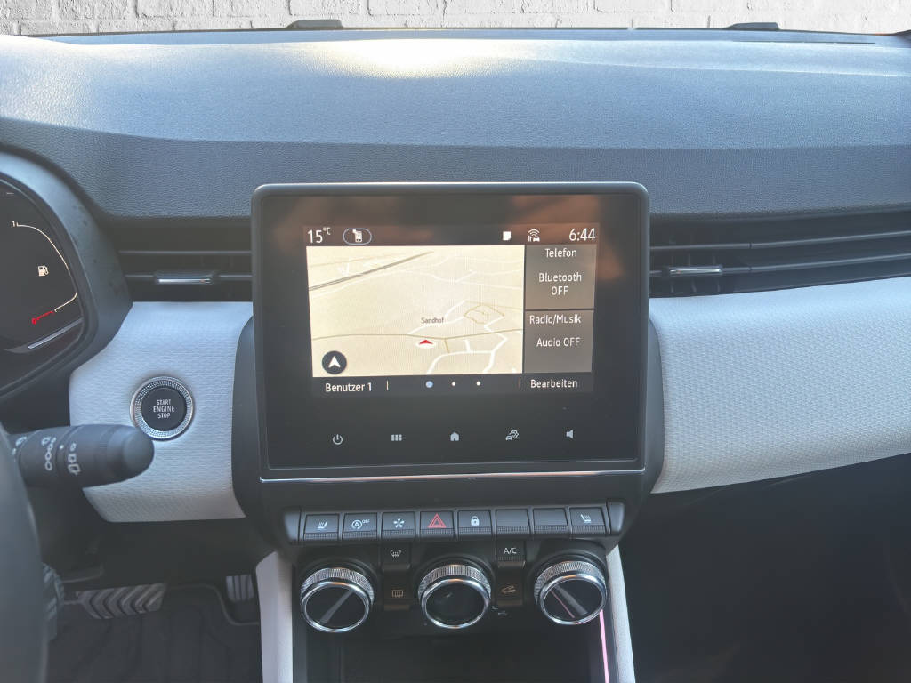 RENAULT Clio 1.0 TCe techno CVT - 9