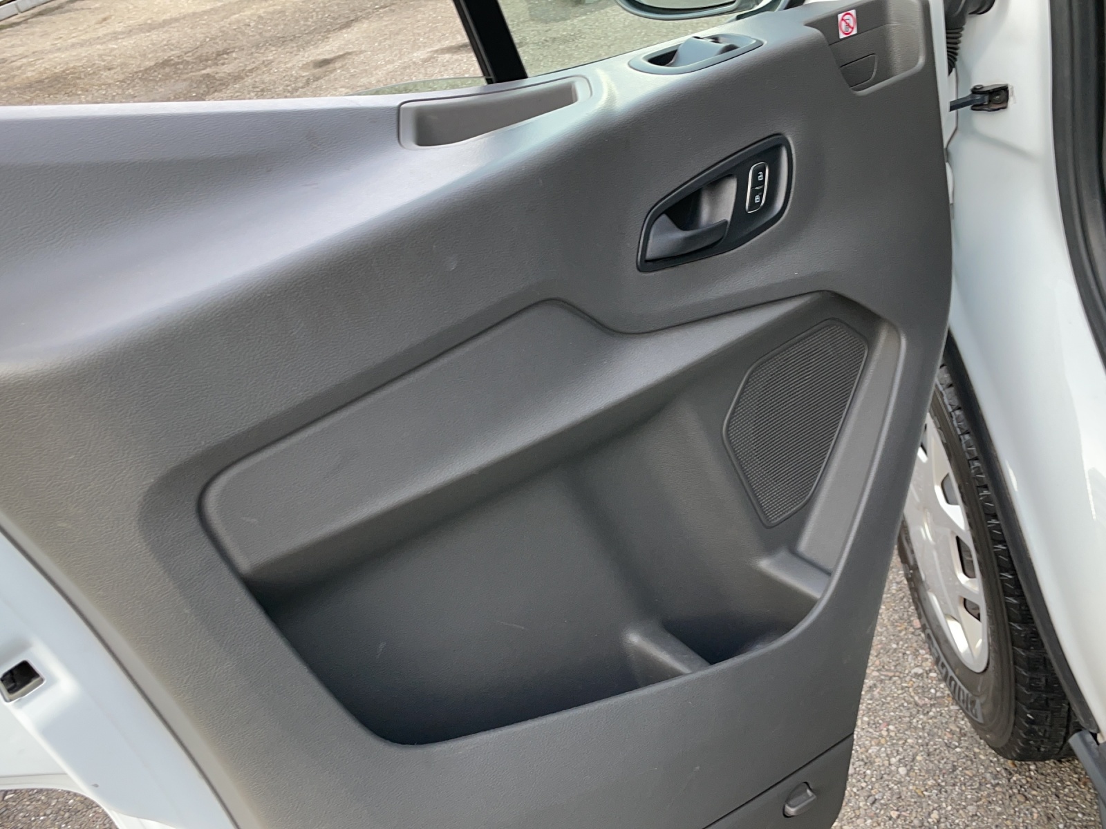 FORD Transit DKab.-Ch. 350 L4 2.0 EcoBlue 185 Trend - 11