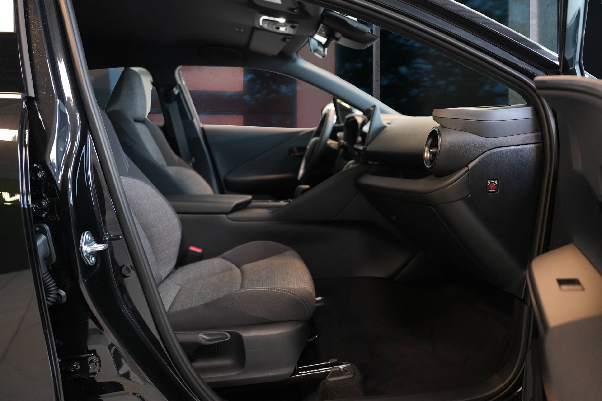 TOYOTA C-HR 1.8 HEV Swiss Edition - 7