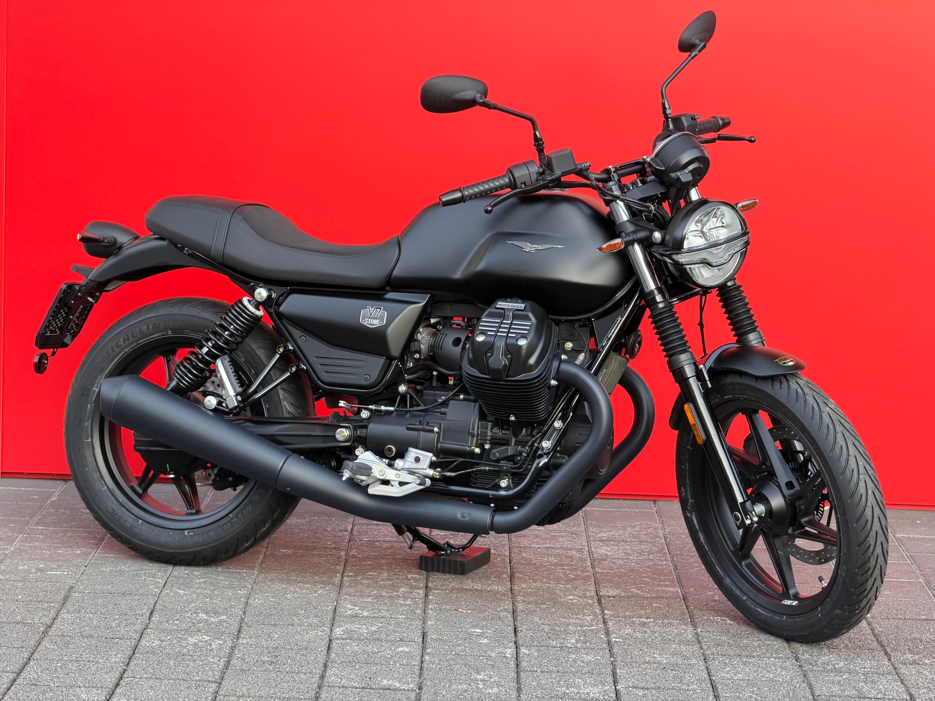 MOTO GUZZI V7 IV 850 Stone E5+ - 15