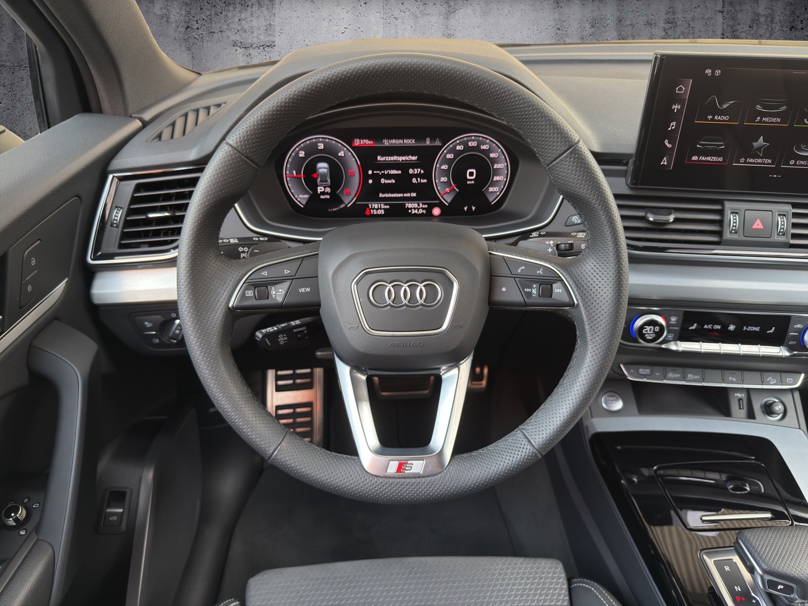 AUDI Q5 40 TDI Black Edition quattro S-tronic *CH-FZG. / Gratisservice / Werksgarantie* - 8