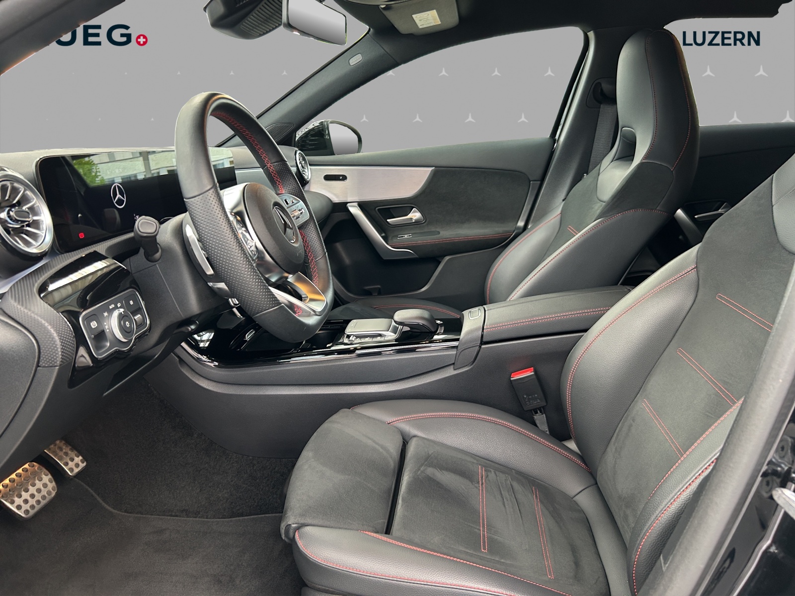 MERCEDES-BENZ A 250 4Matic AMG Line 4Matic 7G-DCT - 8