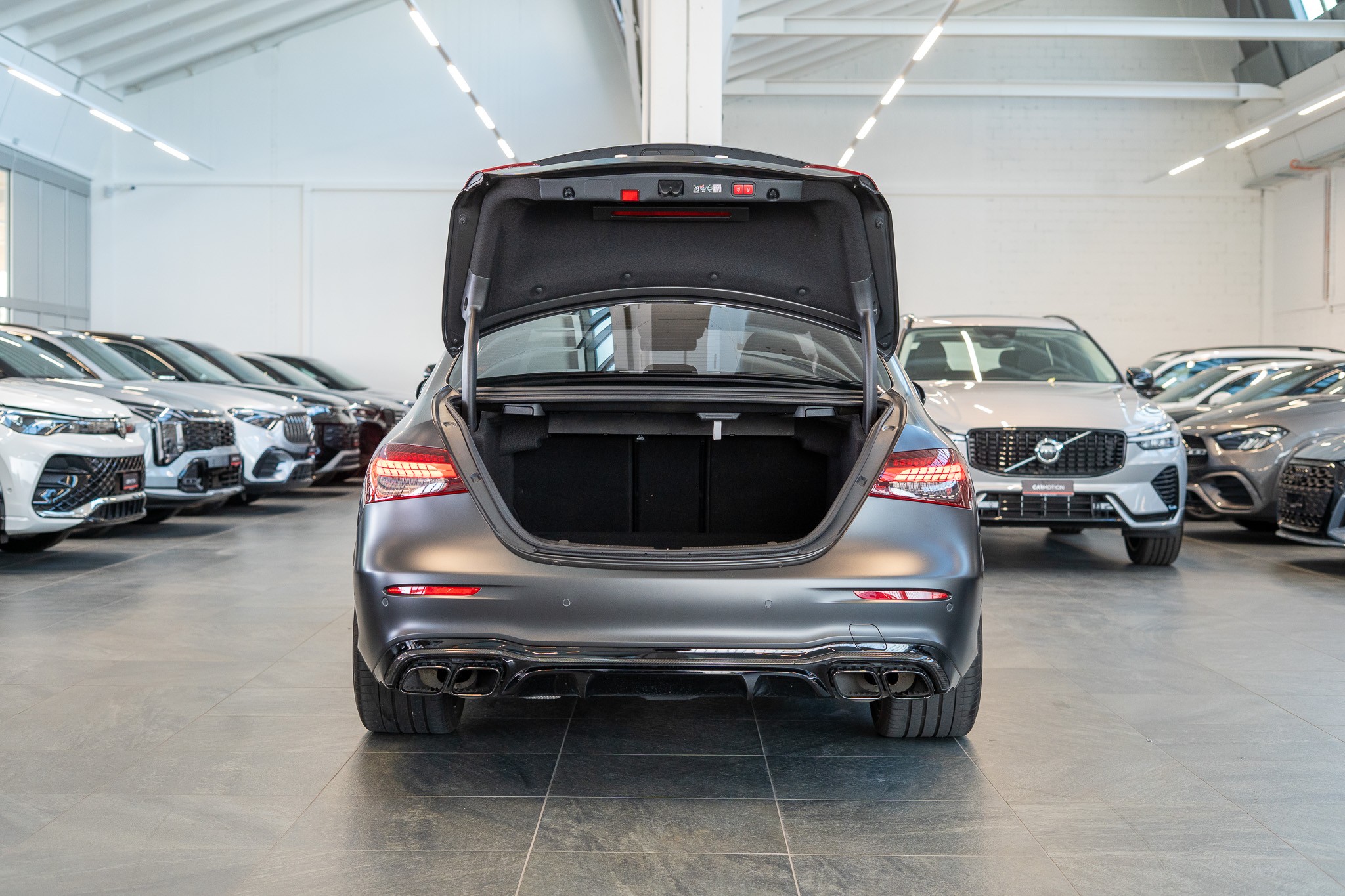 E 63 S AMG 4matic+ / Final Edition 1 of 999 / Panorama-Schiebedach / Head-Up Display / Burmester