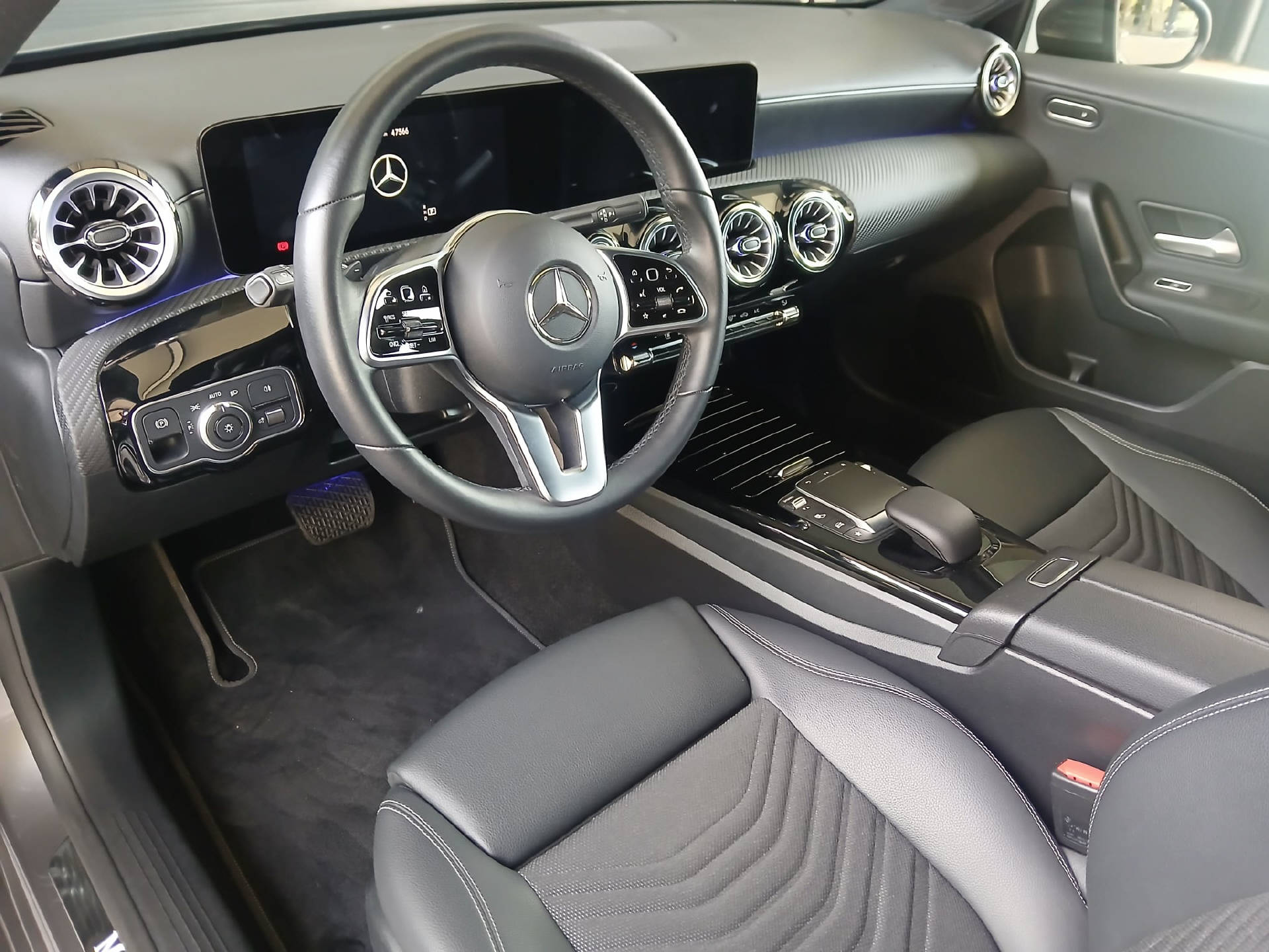 MERCEDES-BENZ A 180-5