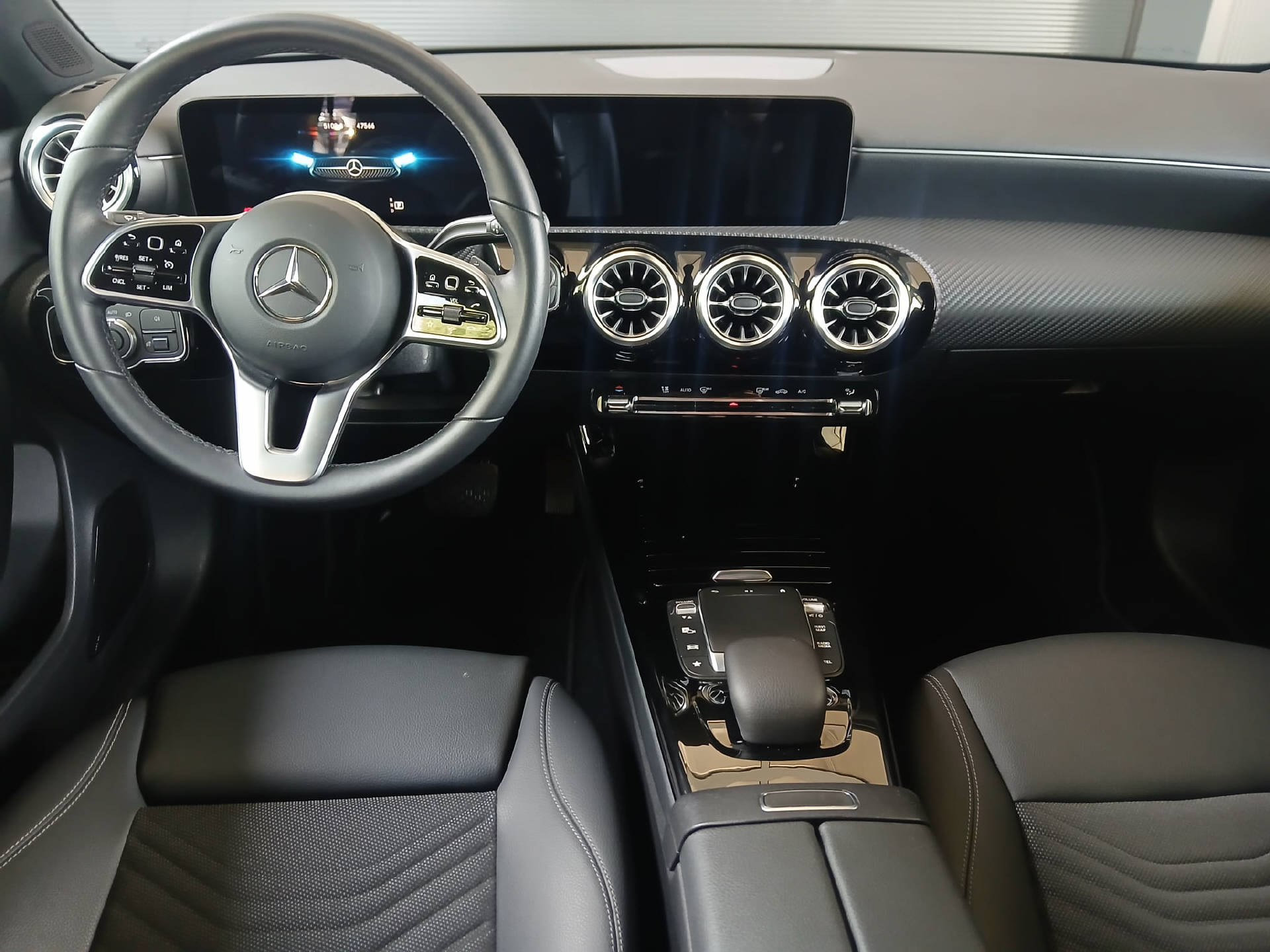 MERCEDES-BENZ A 180-6