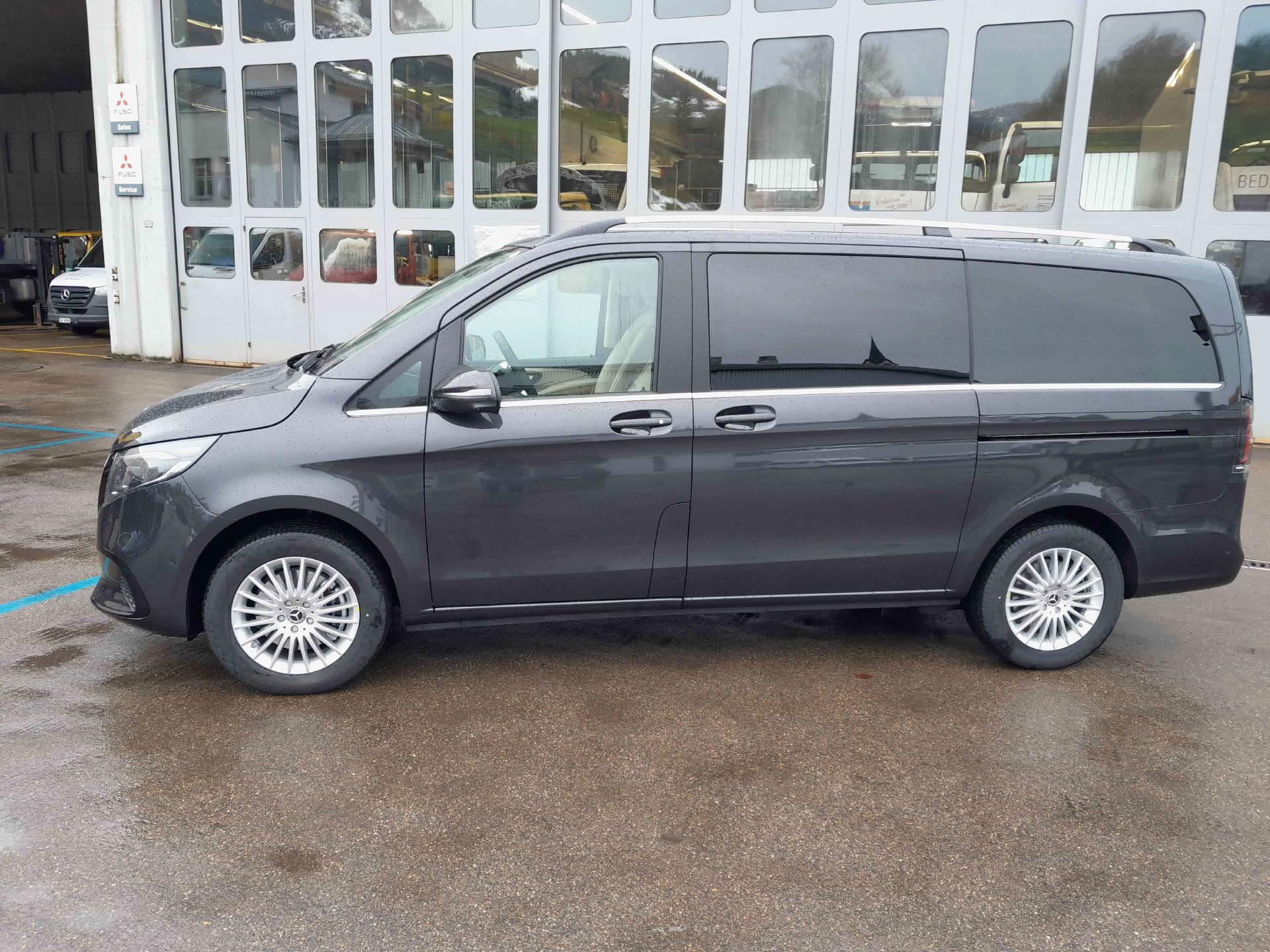 MERCEDES-BENZ V 300 d Avantgarde lang Van 4x4 - 4