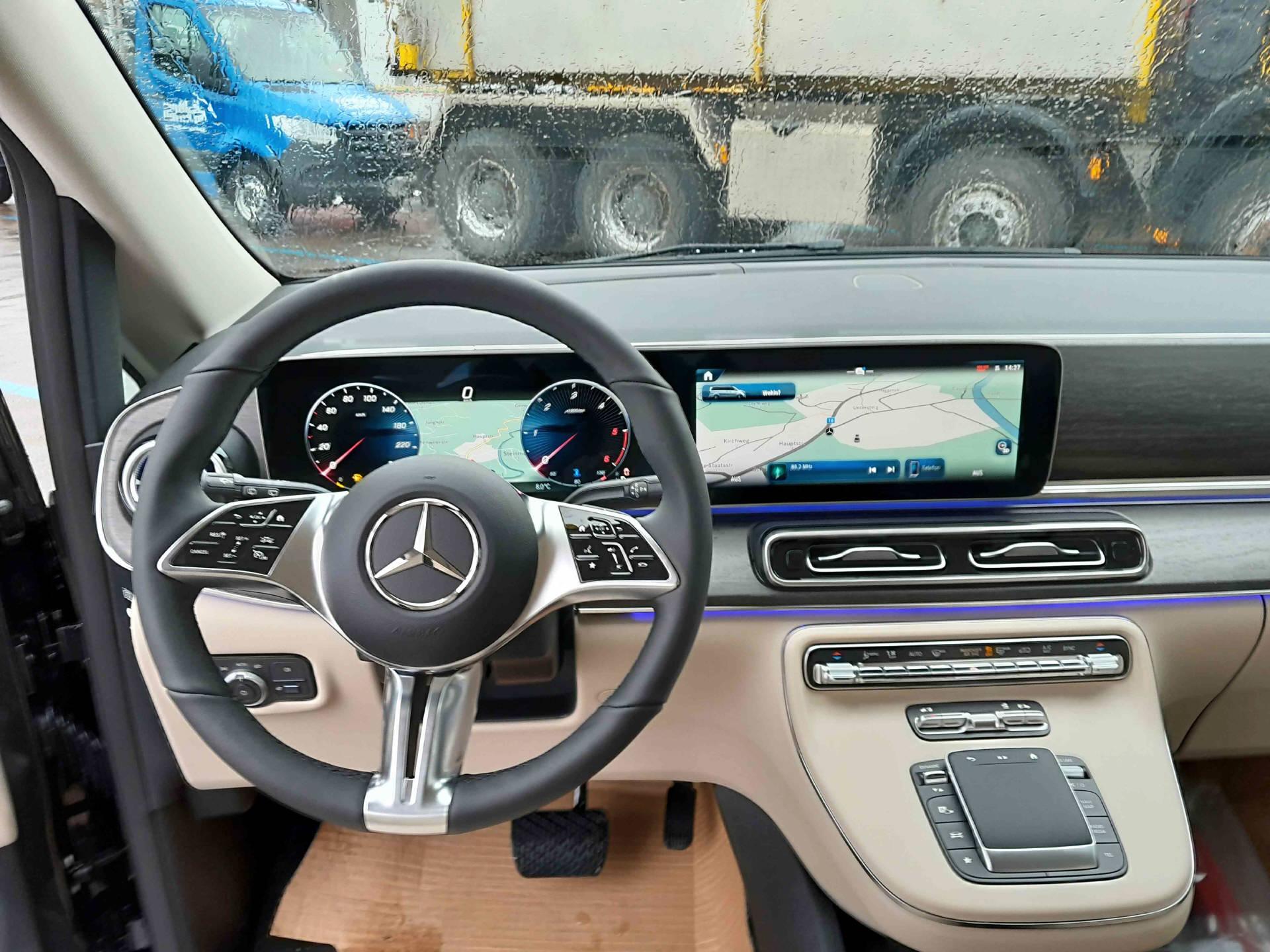 MERCEDES-BENZ V 300 d Avantgarde lang Van 4x4 - 12