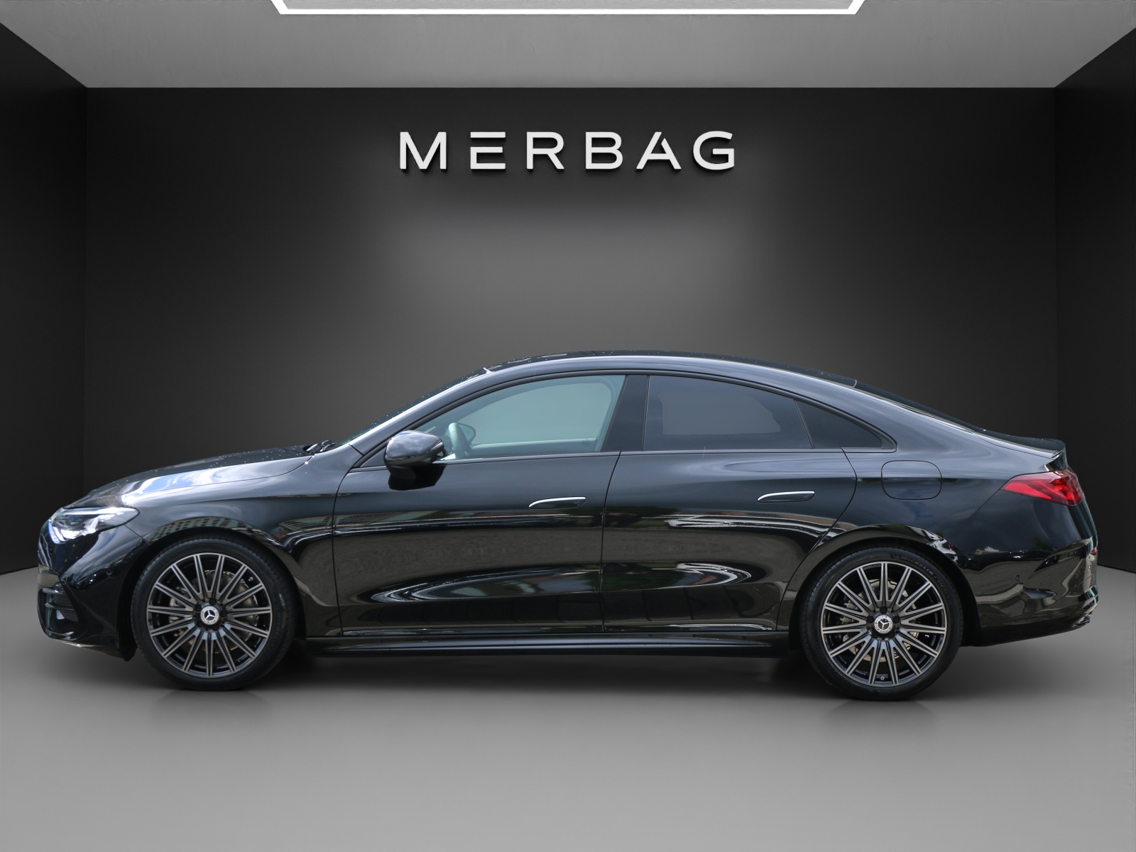 MERCEDES-BENZ CLA 220 4MATIC - 2