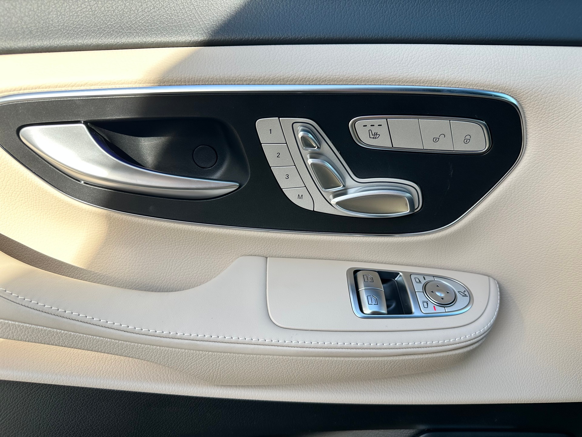 MERCEDES-BENZ V 300 d Exclusive extra lang 4Matic - 16