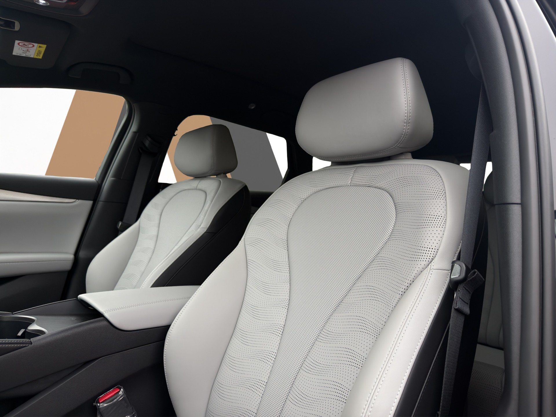 BYD Seal 6 DM-i Touring Comfort interior beige - 17