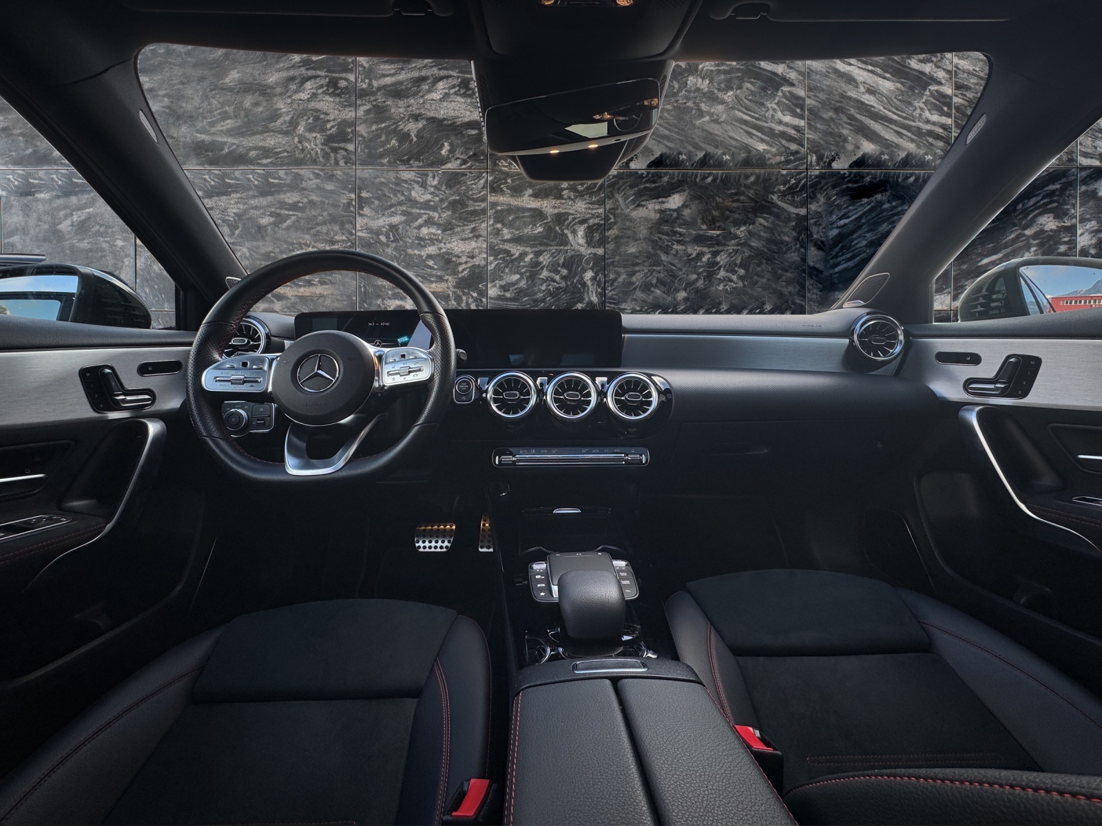 MERCEDES-BENZ A 200 4Matic AMG Line 8G-DCT - 10