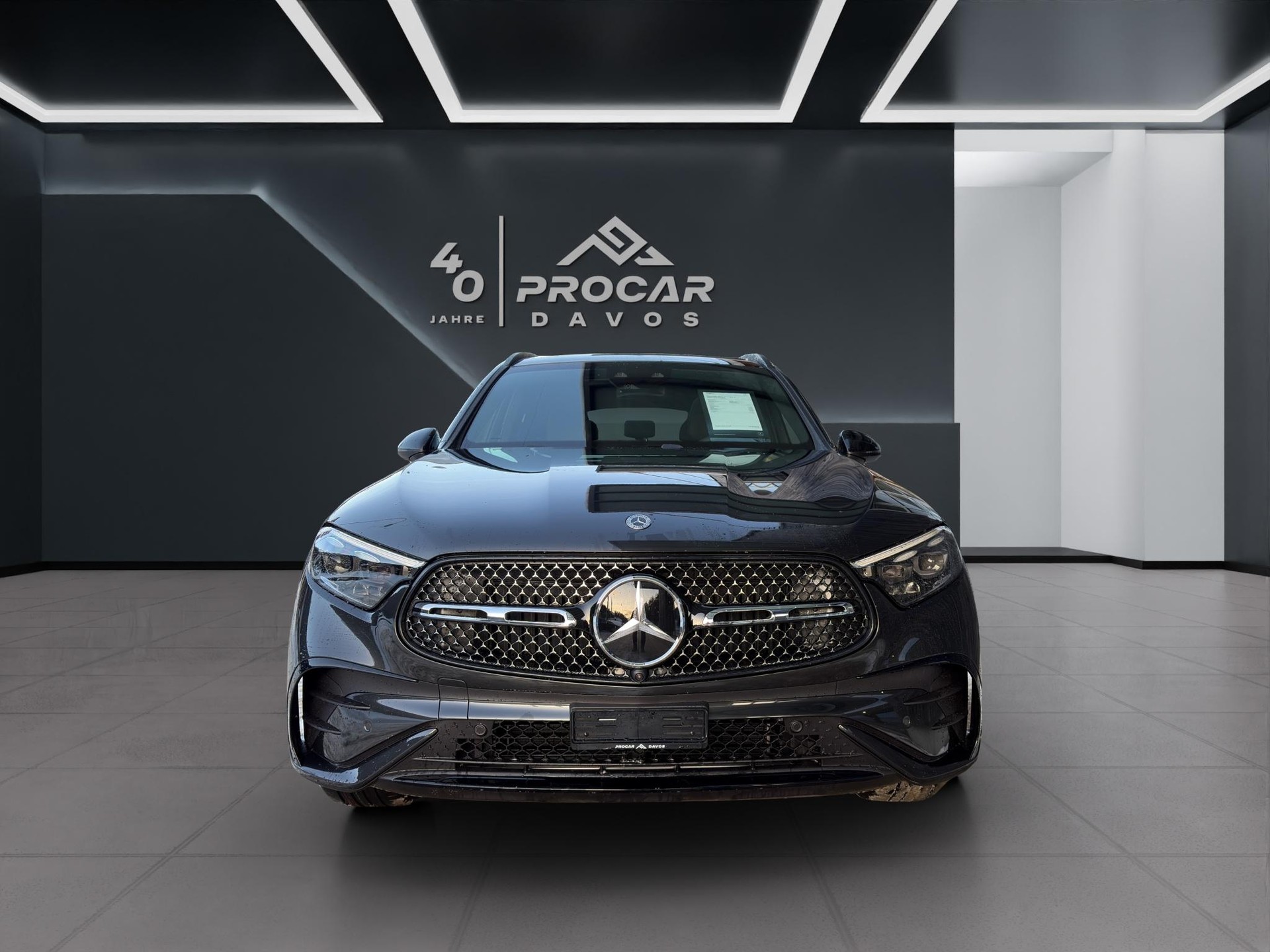 MERCEDES-BENZ GLC 220 d AMG Line 4matic - 3