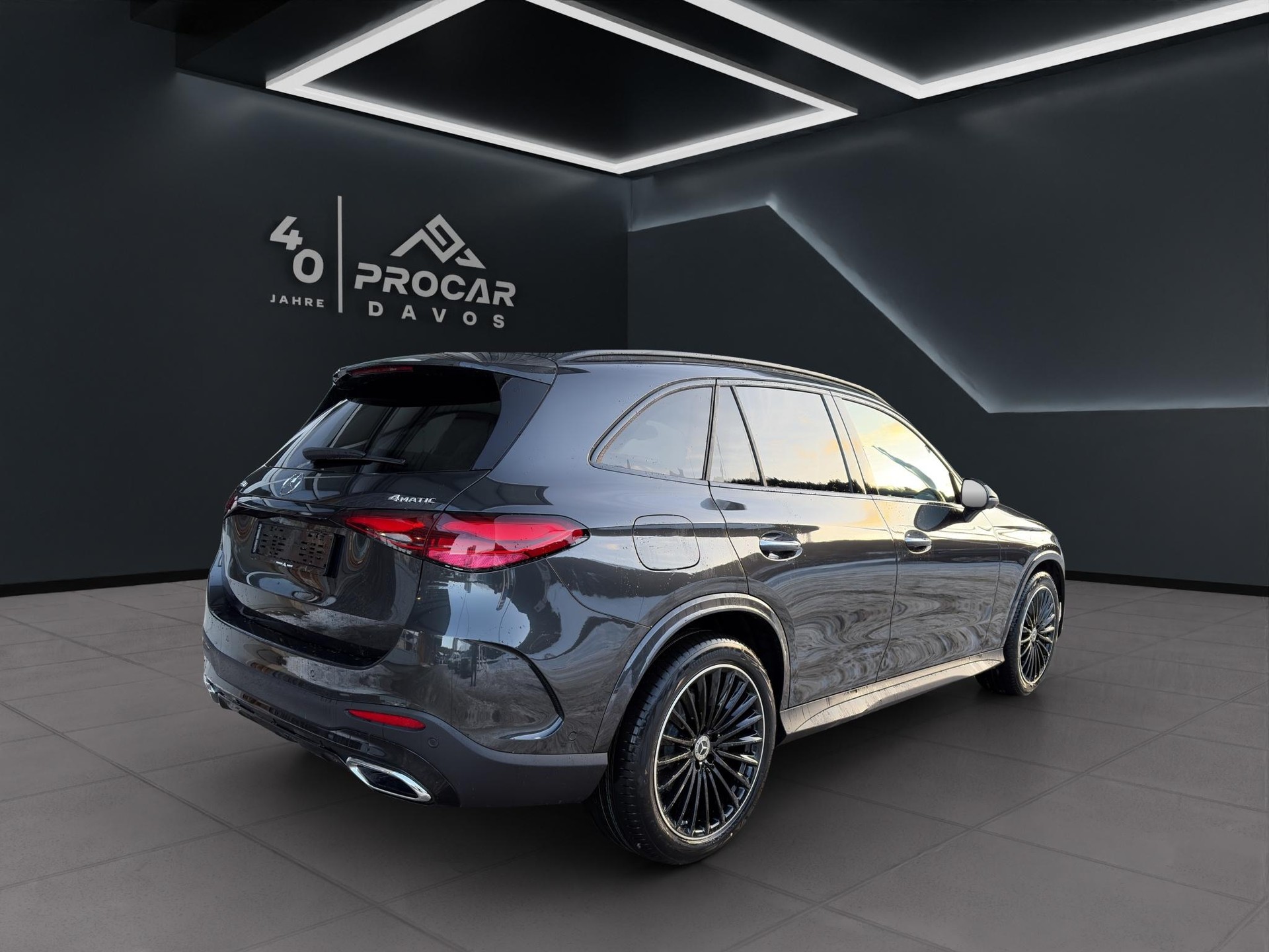 MERCEDES-BENZ GLC 220 d AMG Line 4matic - 4