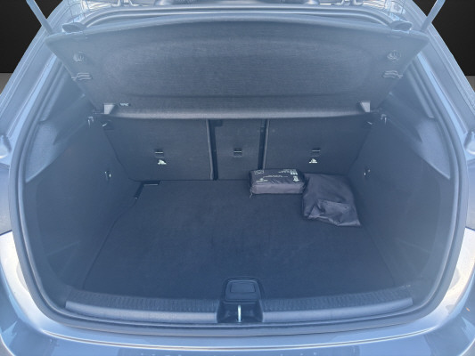 MERCEDES-BENZ A 220 4Matic 8G-DCT - 13
