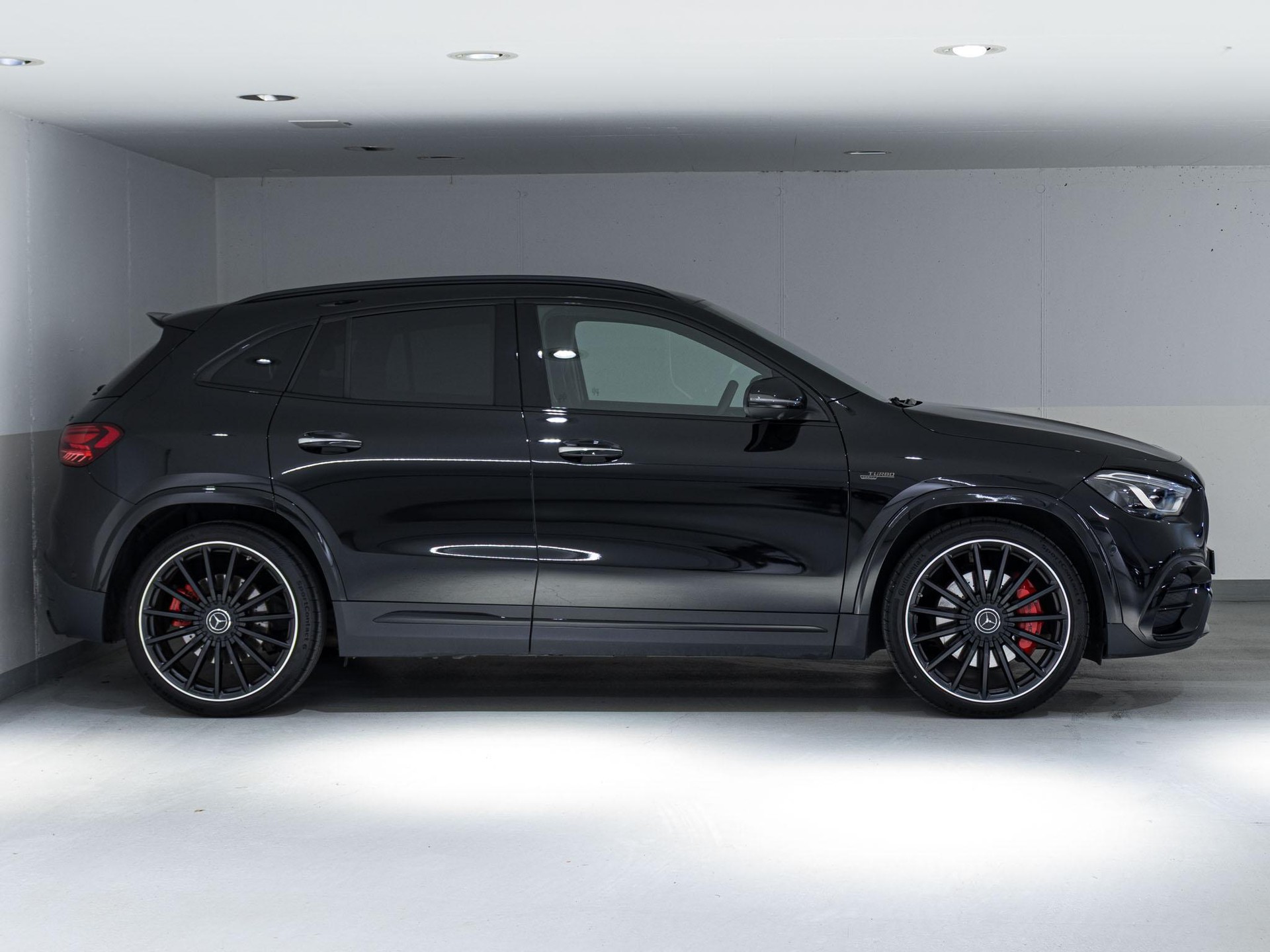 MERCEDES-BENZ GLA 35 AMG 4MATIC - 2