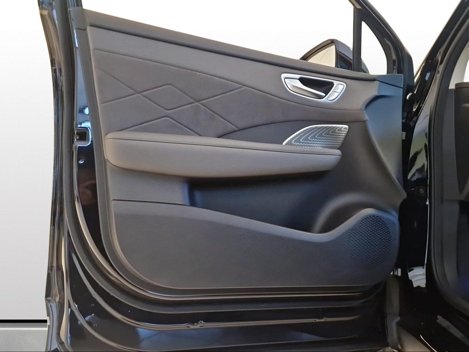 MG S6 EV 77 kWh Luxury 4WD - 7