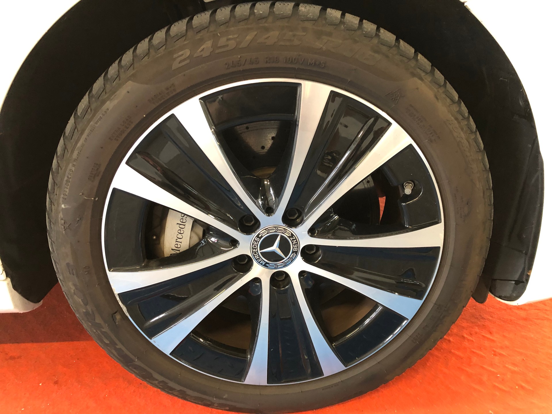 MERCEDES-BENZ E 300 de T 4Matic AMG Line 9G-Tronic - 3