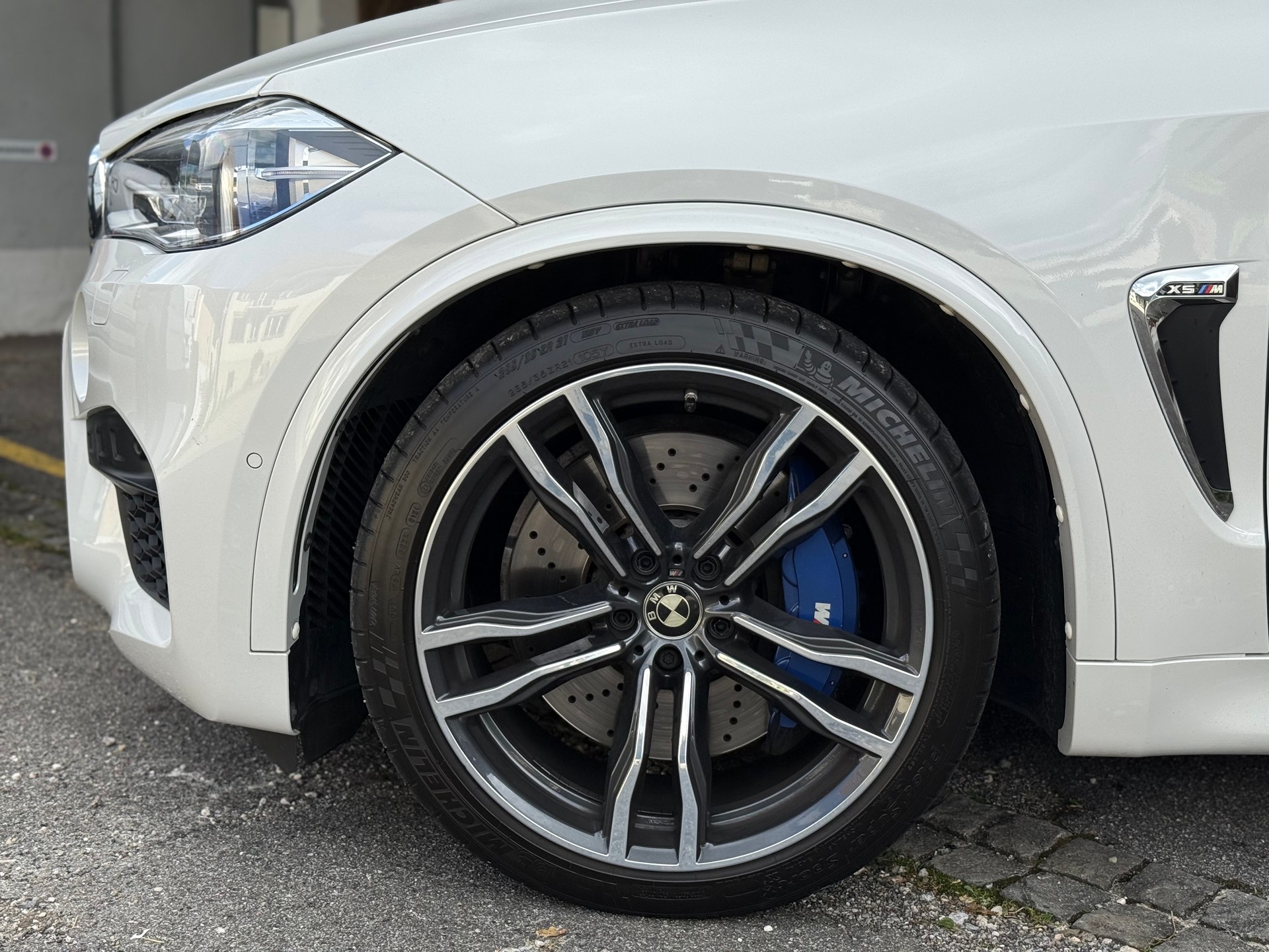 BMW X5M Steptronic - 7