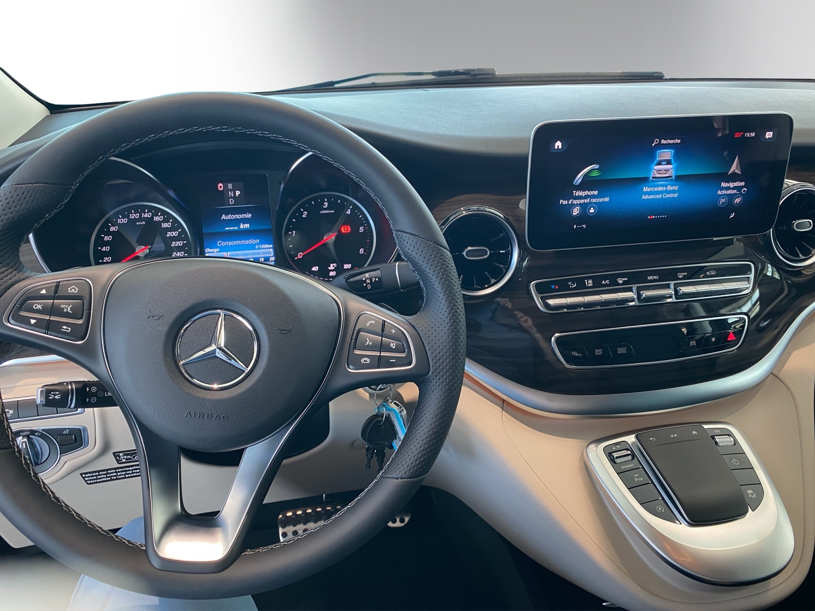 MERCEDES-BENZ Marco Polo 250 d 4M Automat - 11