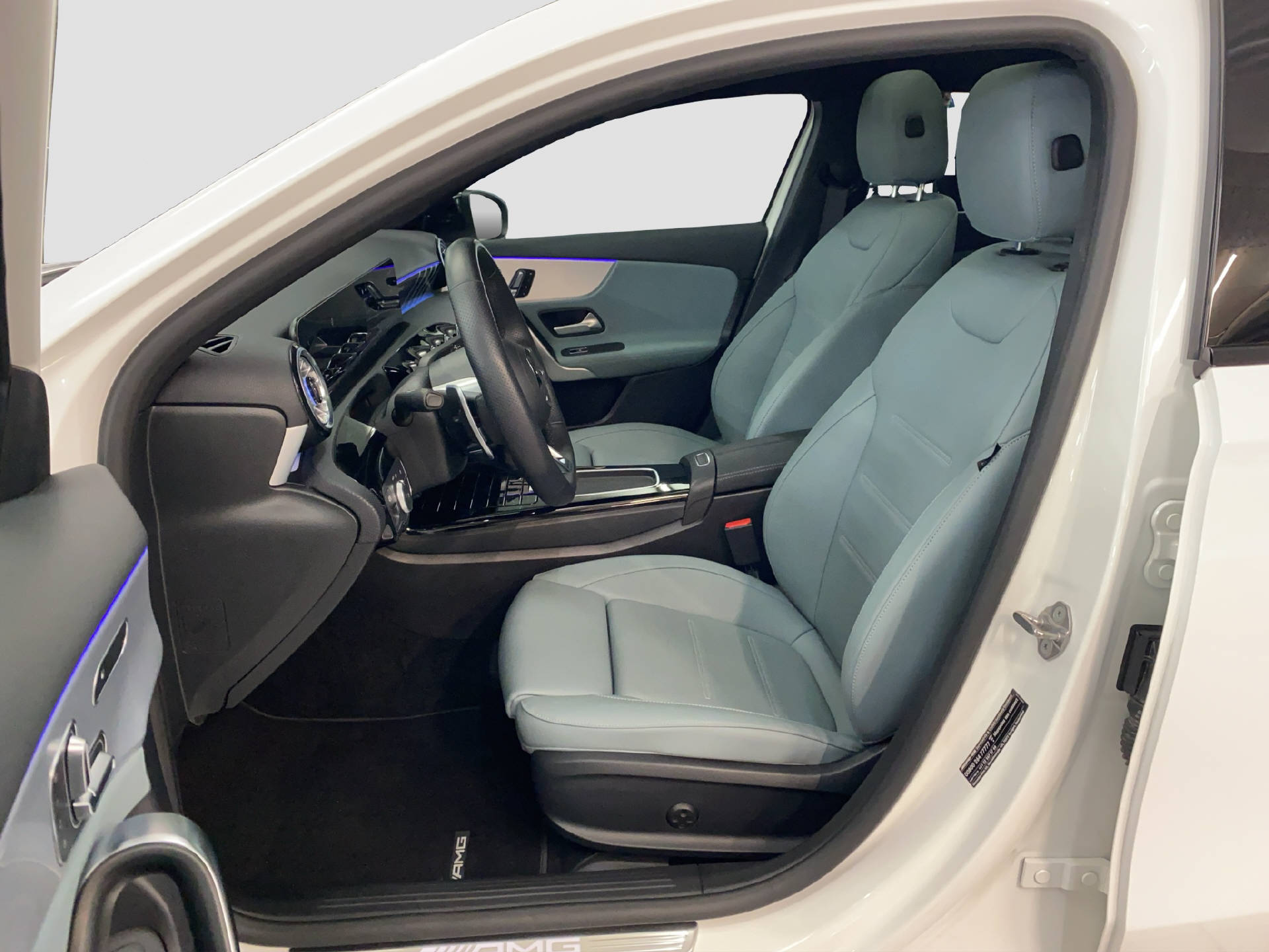 MERCEDES-BENZ A 35 AMG 4MATIC Limousine - 7