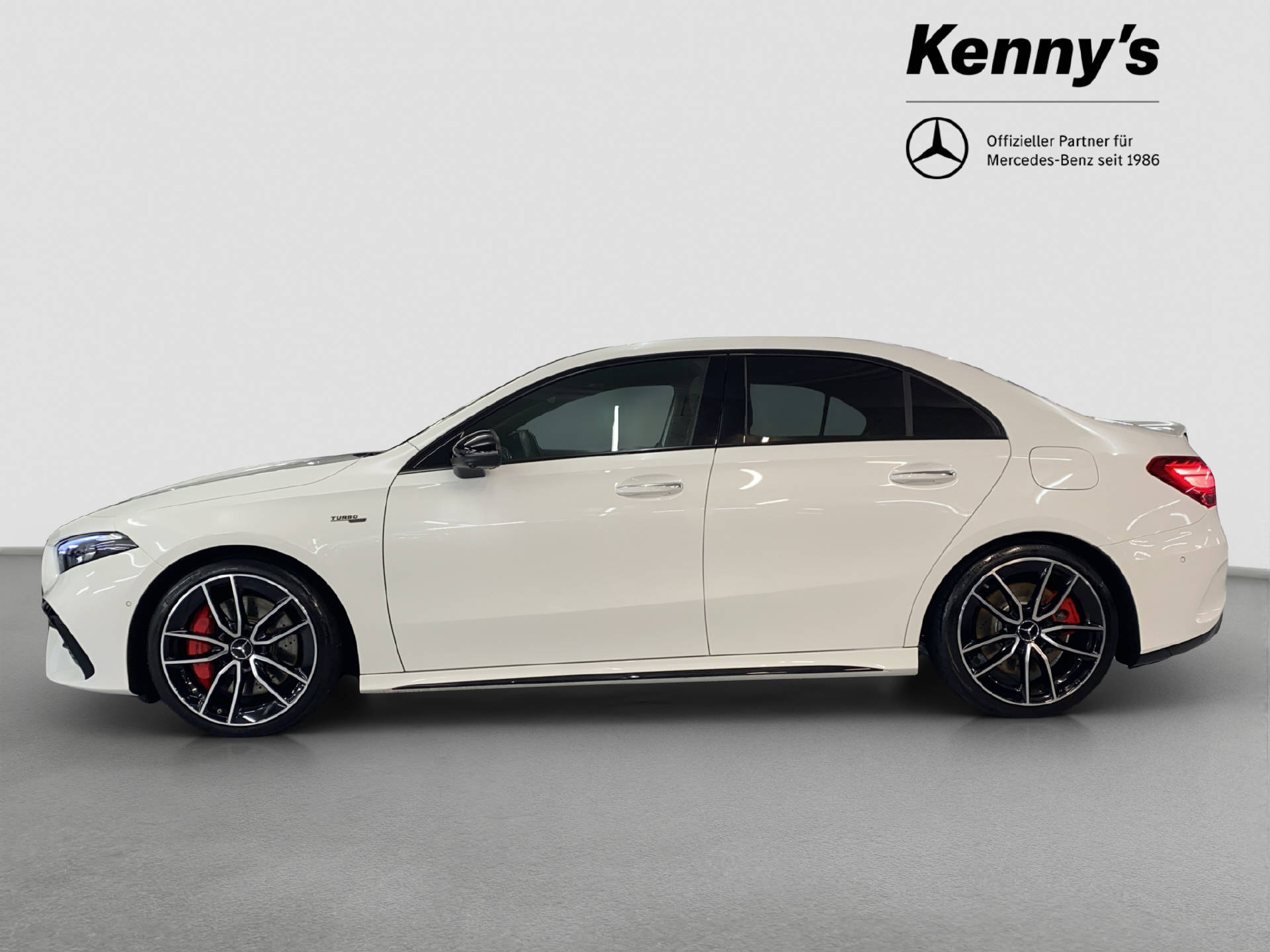 MERCEDES-BENZ A 35 AMG 4MATIC Limousine - 3
