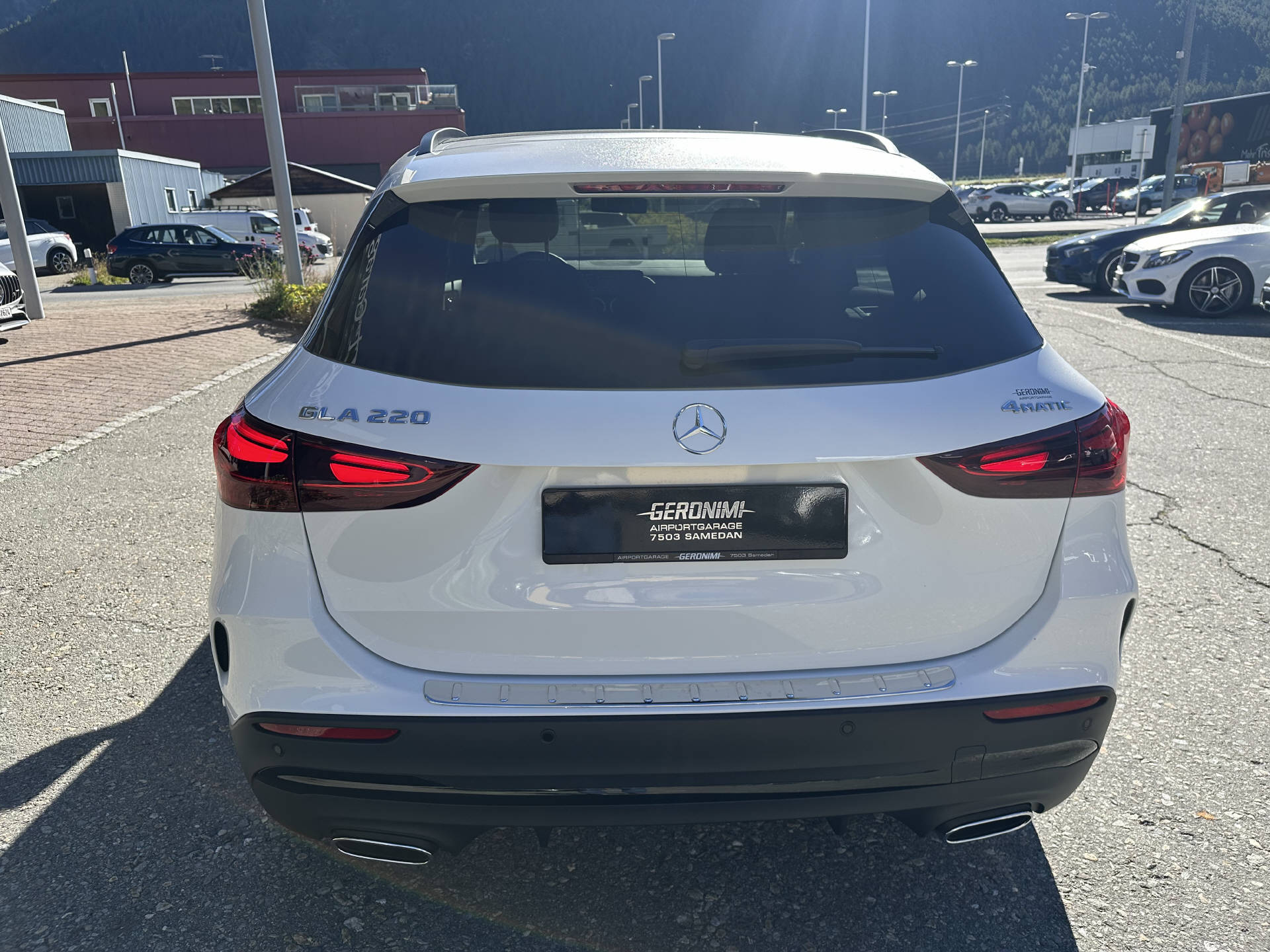 MERCEDES-BENZ GLA 220 AMG Line 4matic - 7