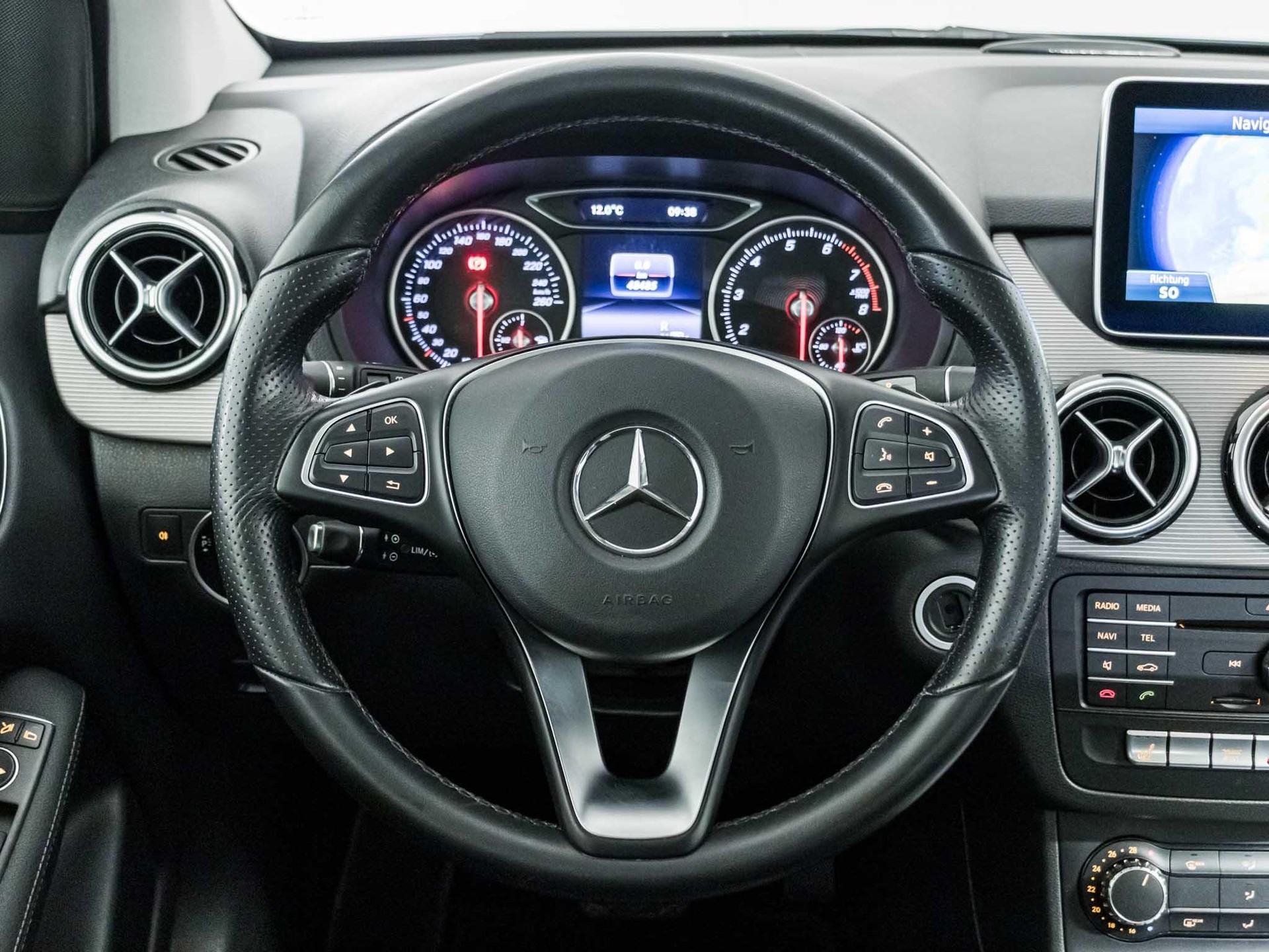 MERCEDES-BENZ B 180 - 10