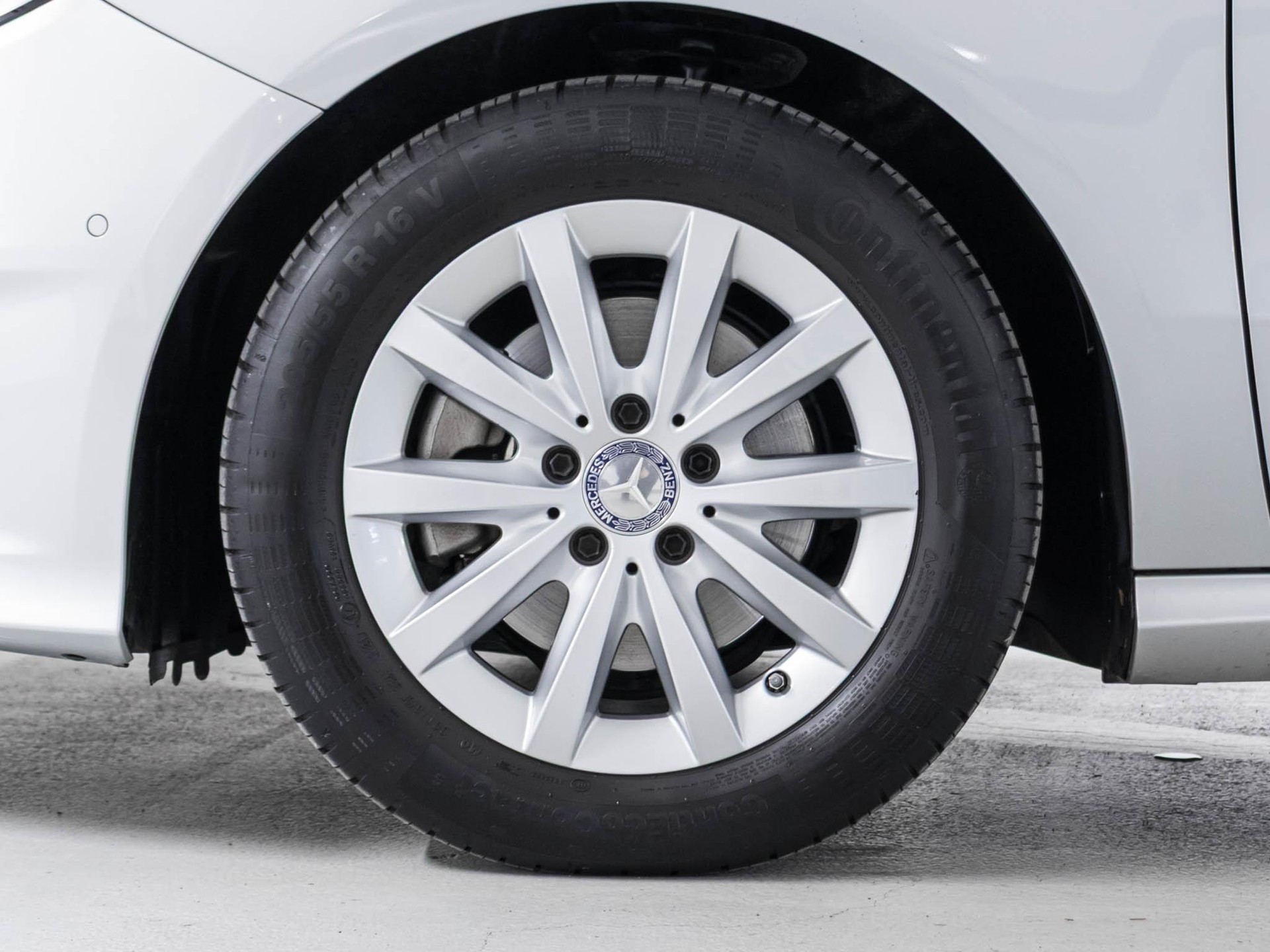 MERCEDES-BENZ B 180 - 13