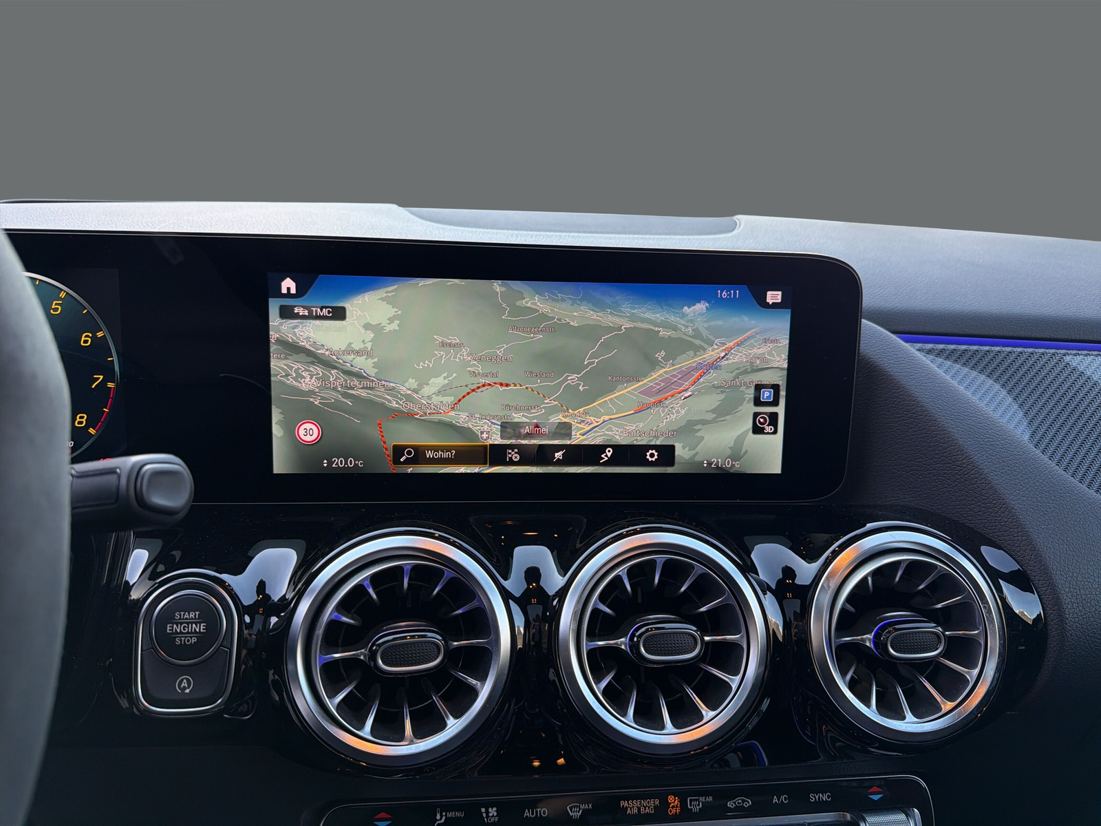 MERCEDES-BENZ GLA 45 S AMG 4Matic+ - 16